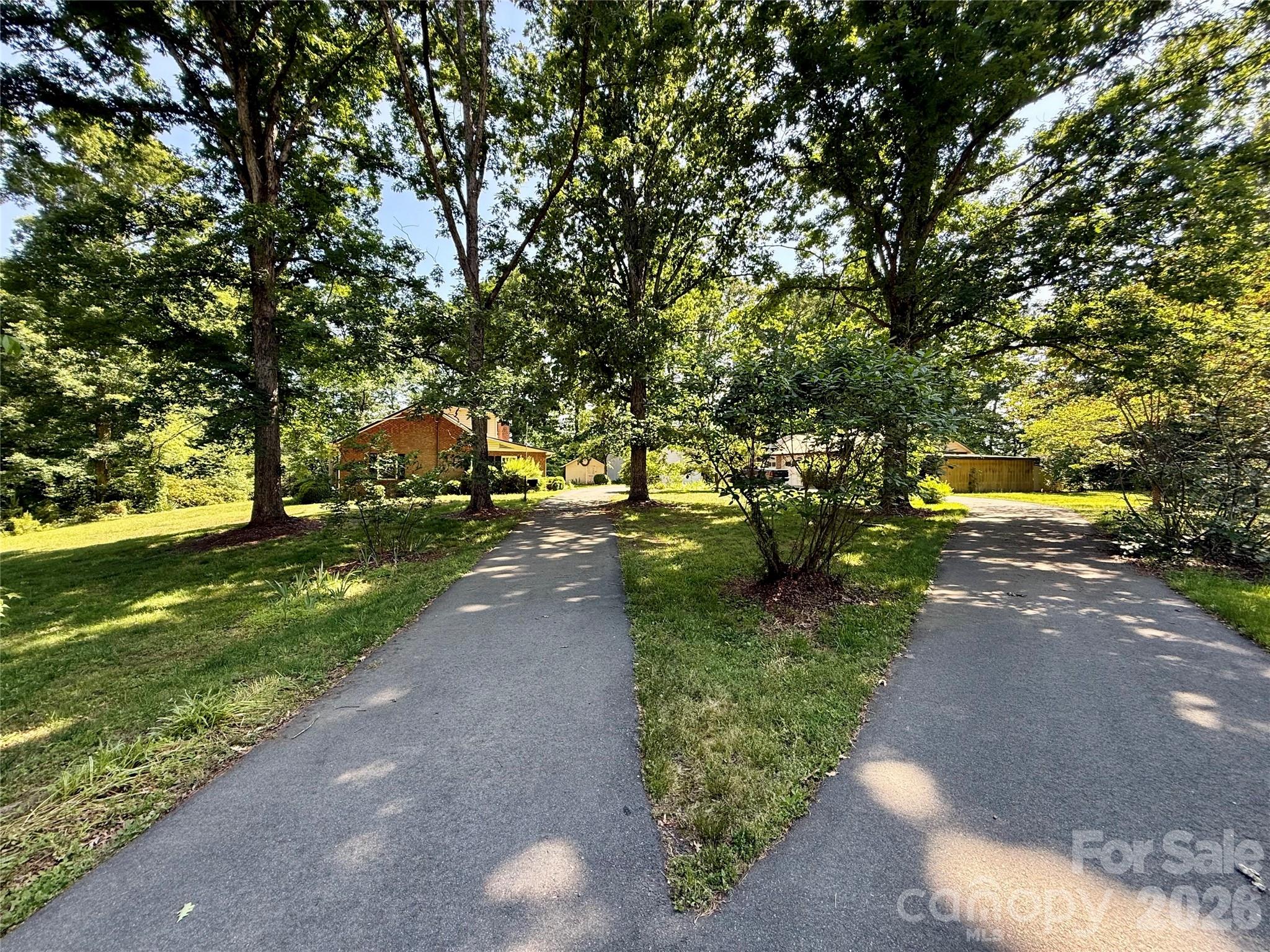 3250 Mount Pleasant Road S — Concord