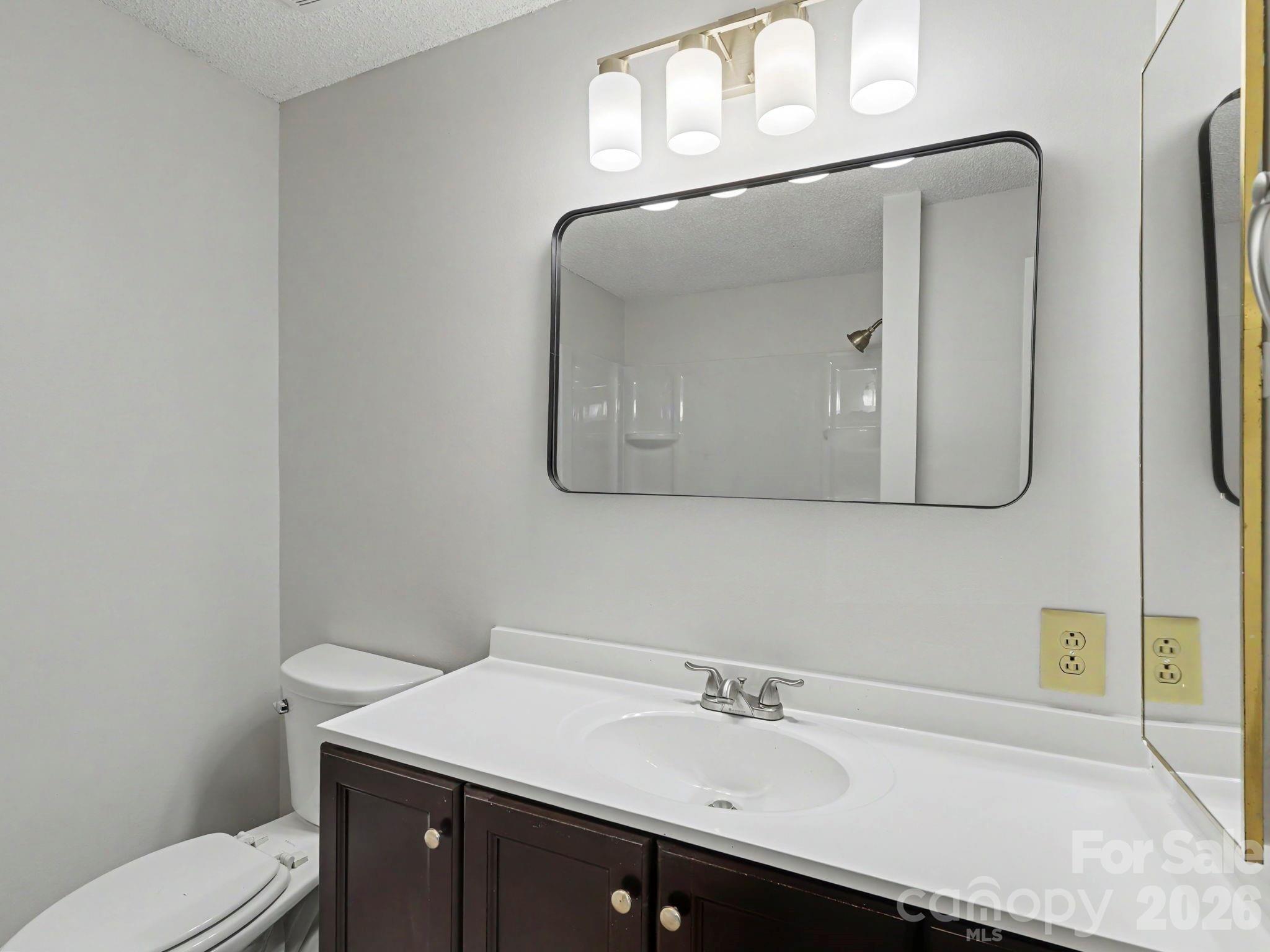 9416 Lexington Circle — Charlotte