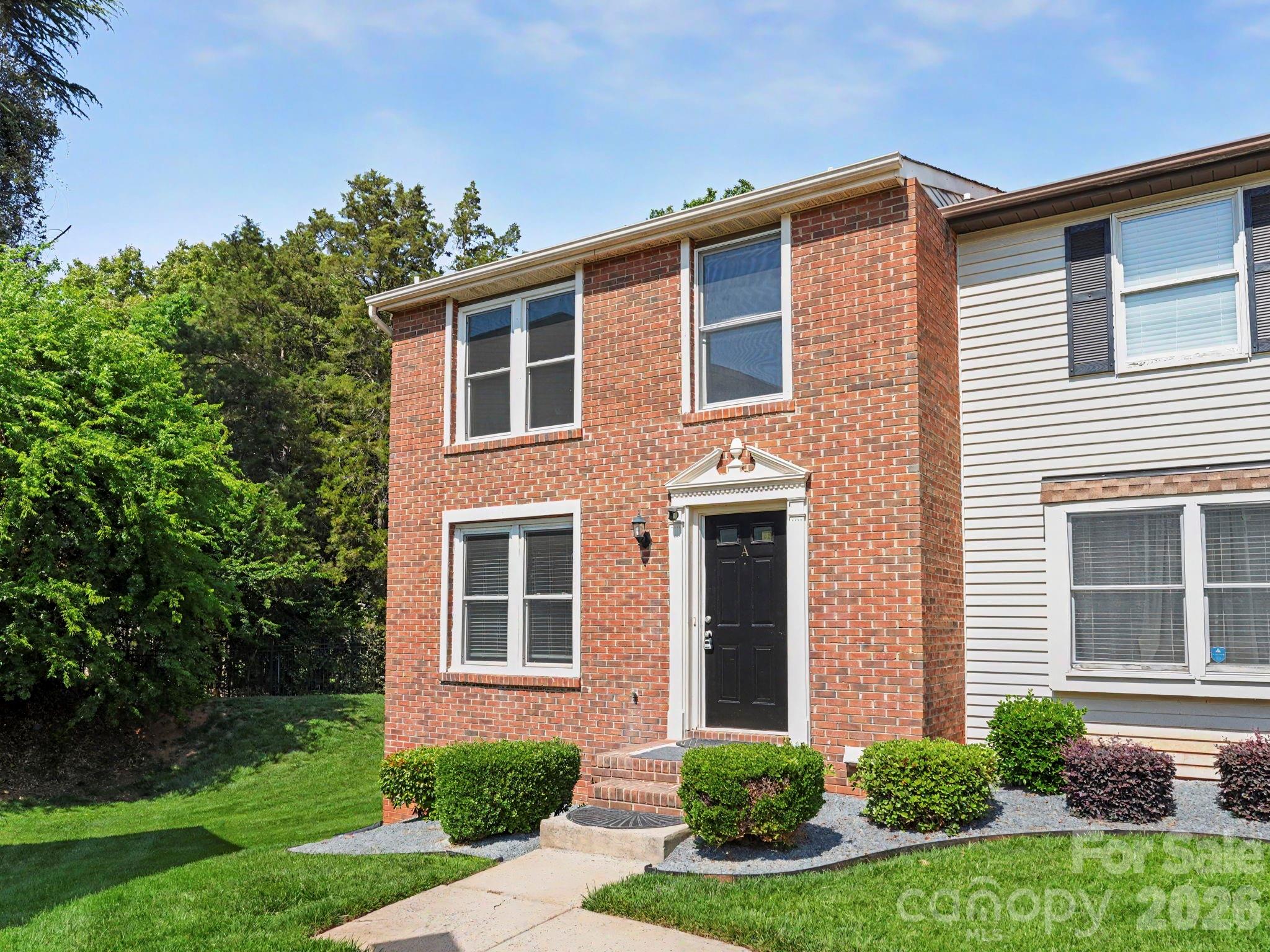 9416 Lexington Circle — Charlotte