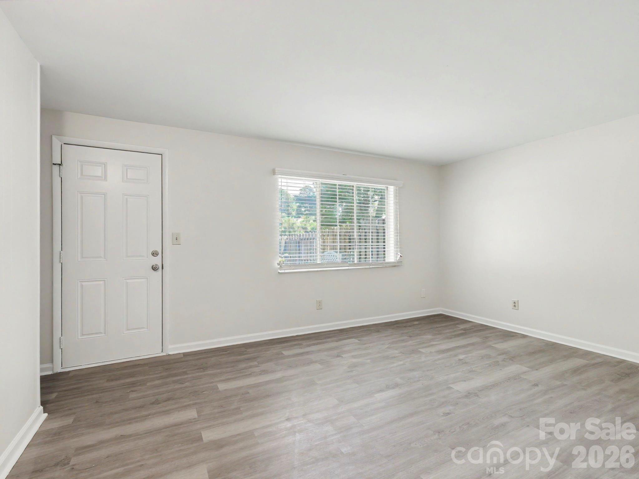 9416 Lexington Circle — Charlotte