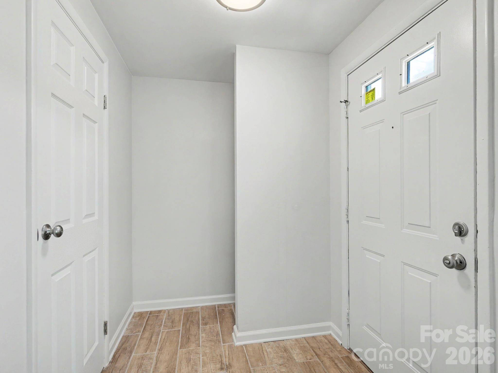 9416 Lexington Circle — Charlotte