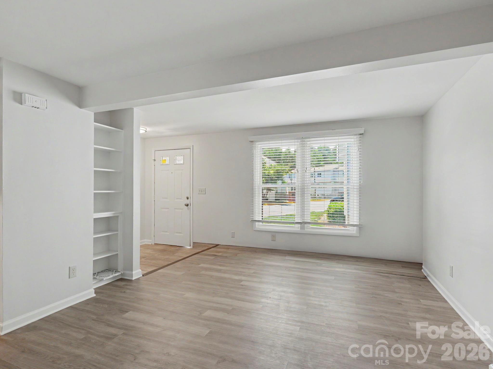 9416 Lexington Circle — Charlotte