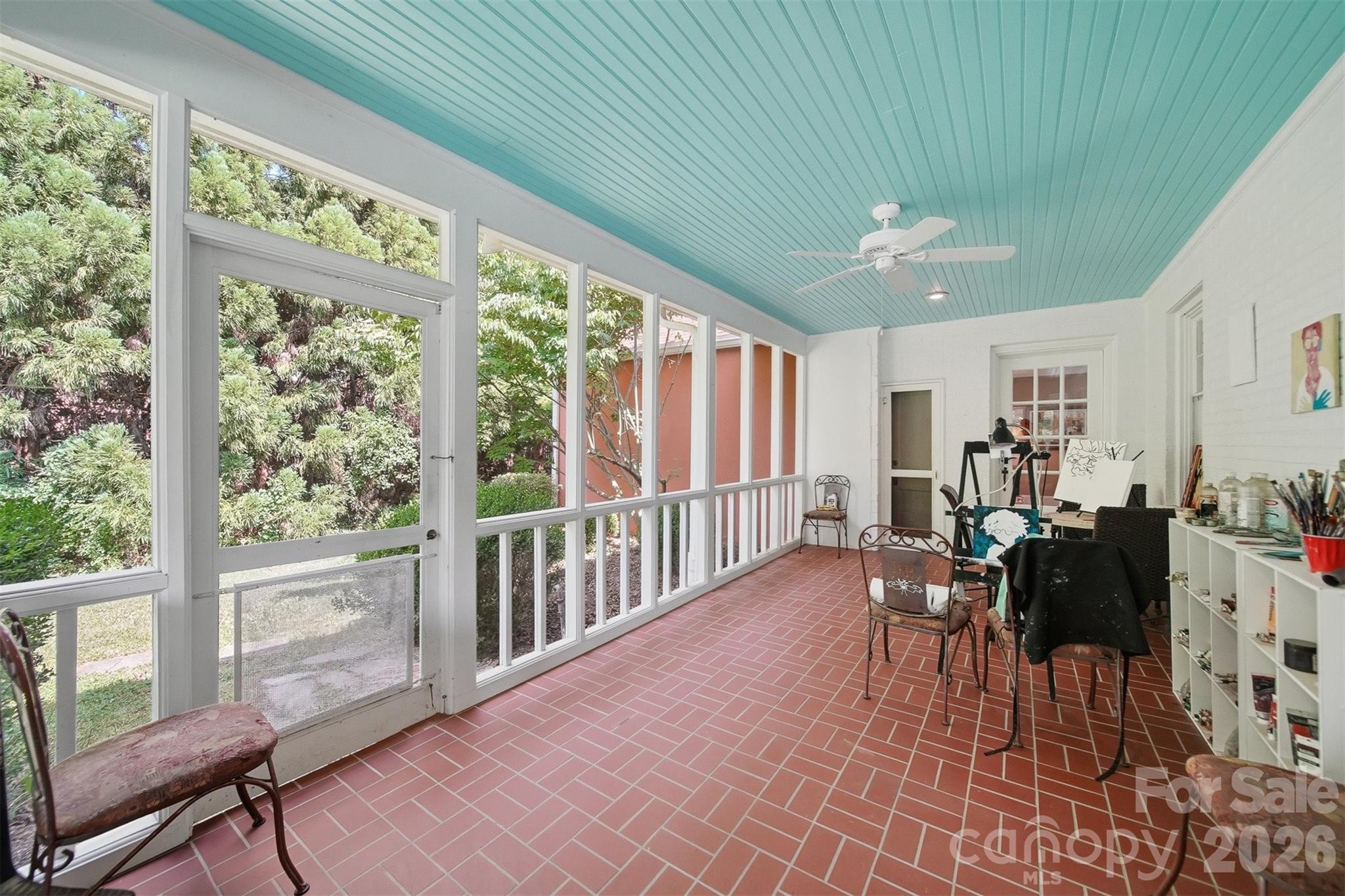 1013 14th Avenue Drive NW — Hickory