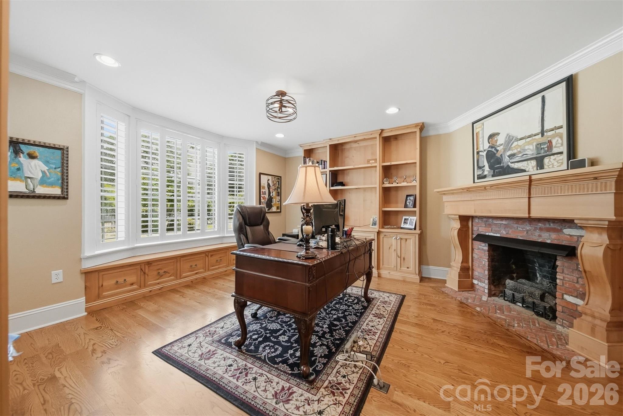 1013 14th Avenue Drive NW — Hickory