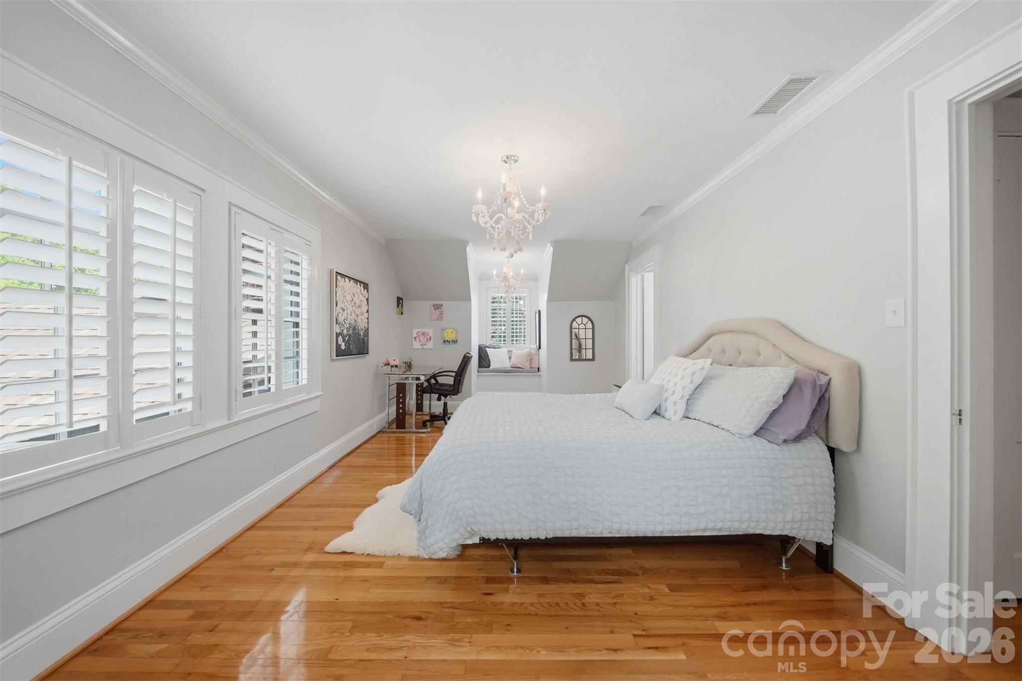 1013 14th Avenue Drive NW — Hickory