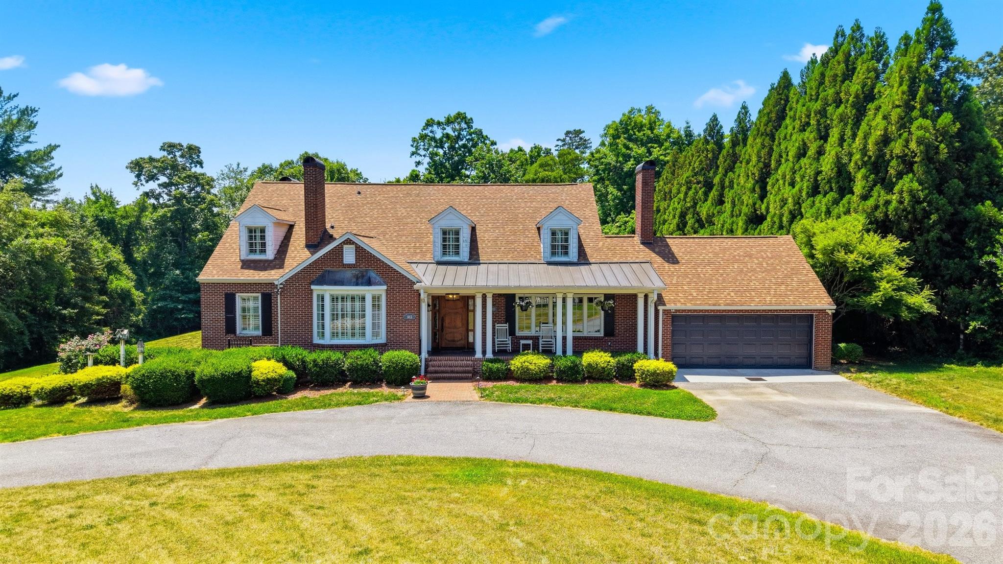 1013 14th Avenue Drive NW — Hickory