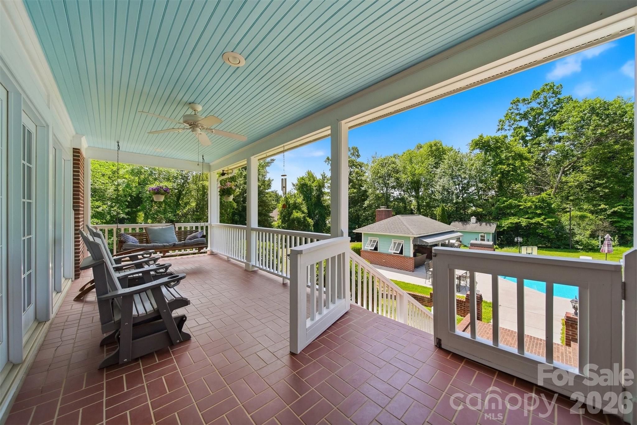 1013 14th Avenue Drive NW — Hickory