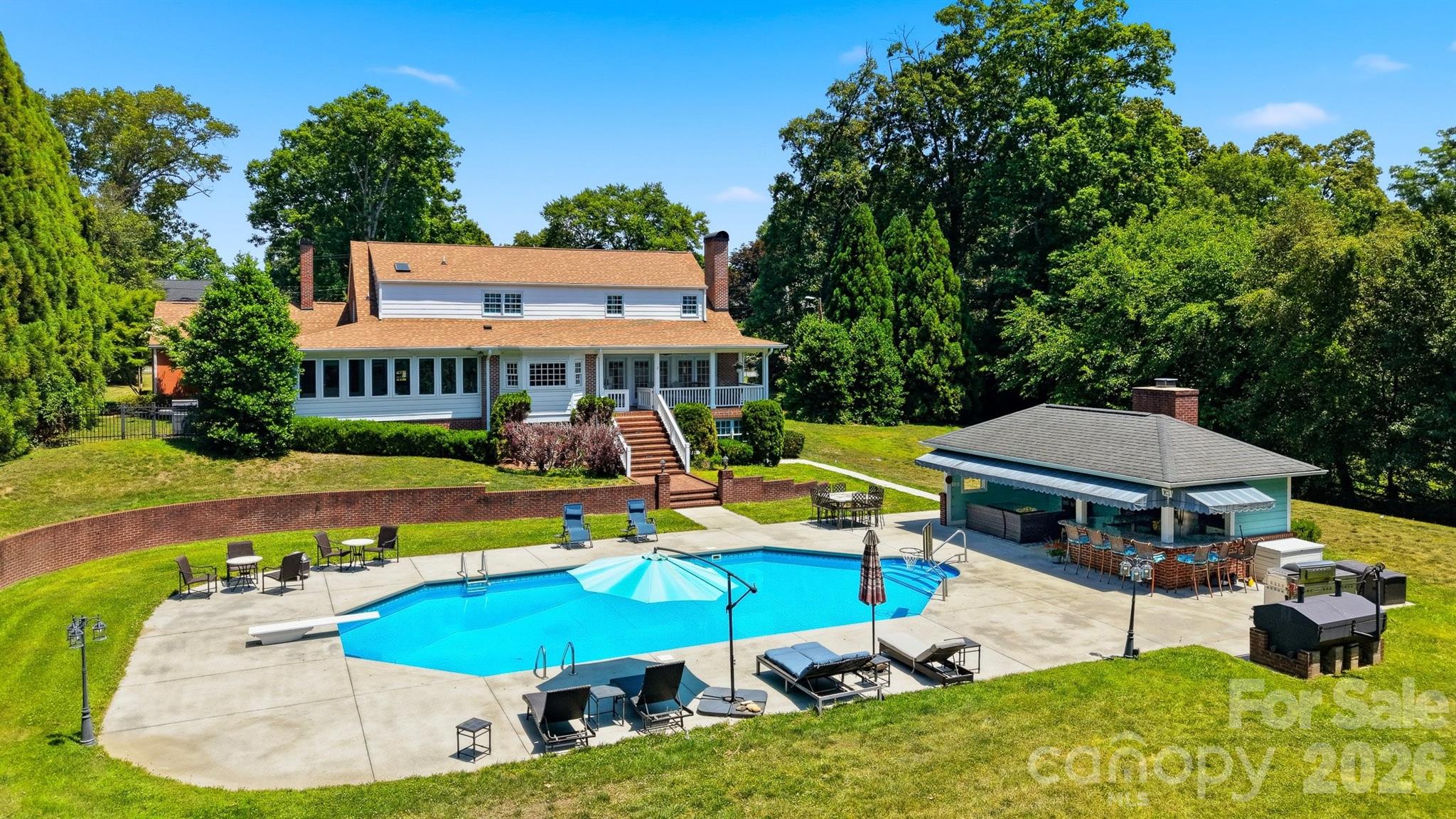 1013 14th Avenue Drive NW — Hickory