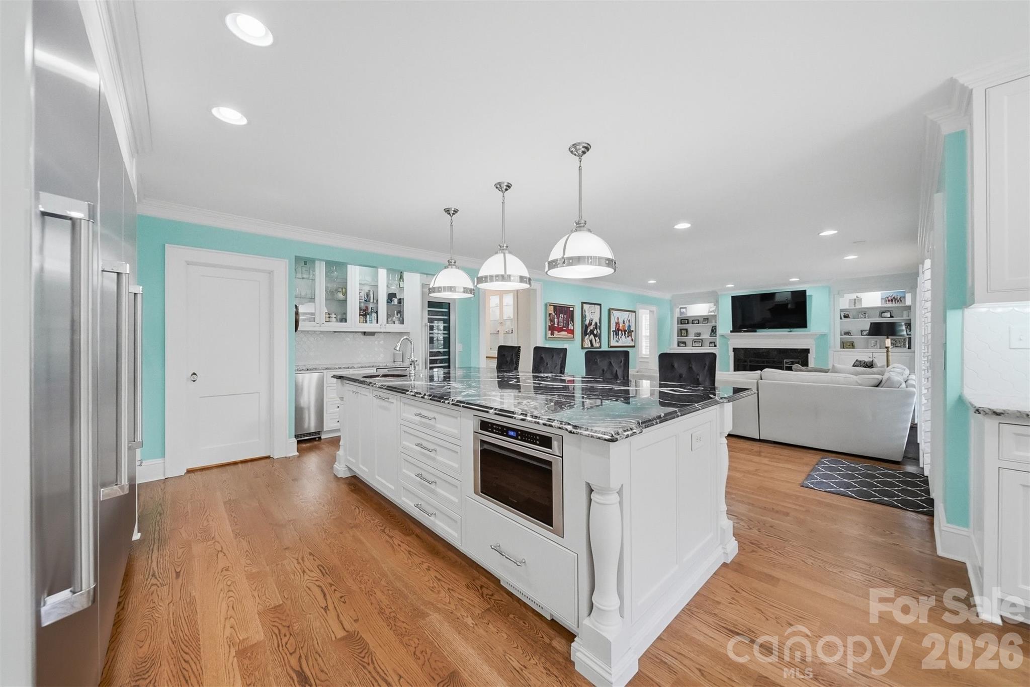 1013 14th Avenue Drive NW — Hickory