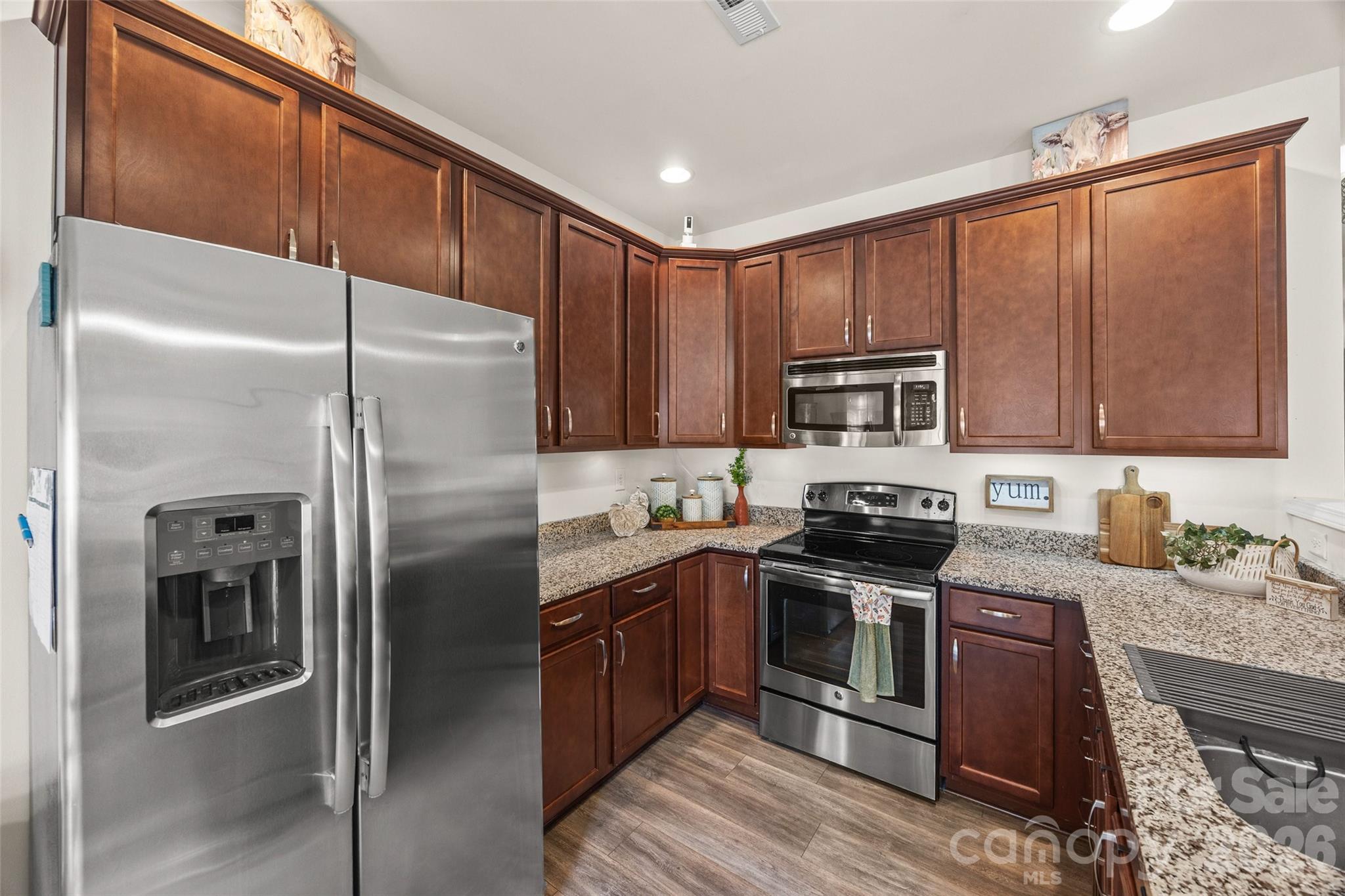 1435 Harpers Inlet Drive — Clover