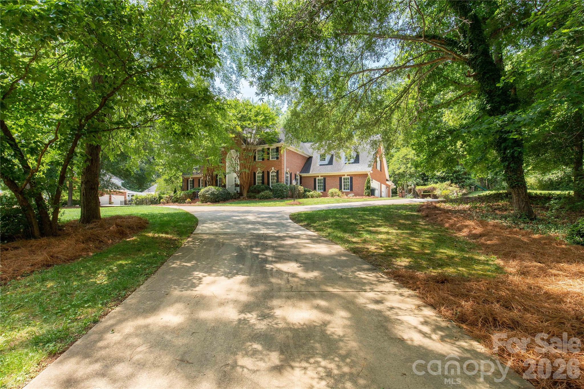 1933 Tara Trail — Lancaster