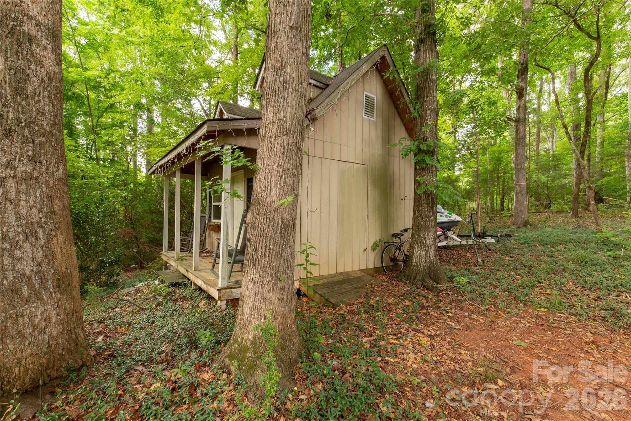 1933 Tara Trail — Lancaster