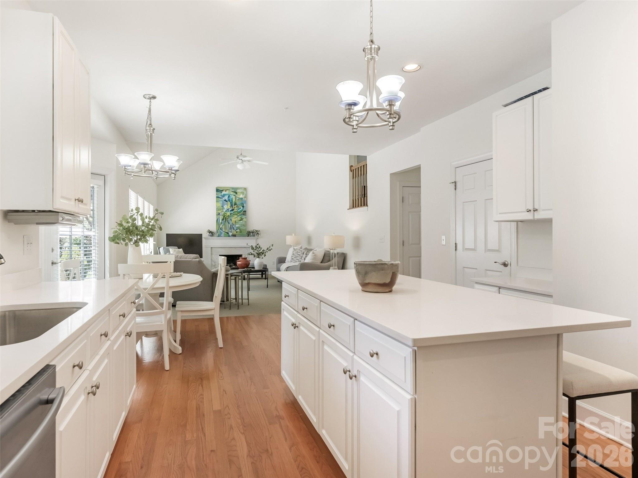 6534 Summertree Lane — Charlotte
