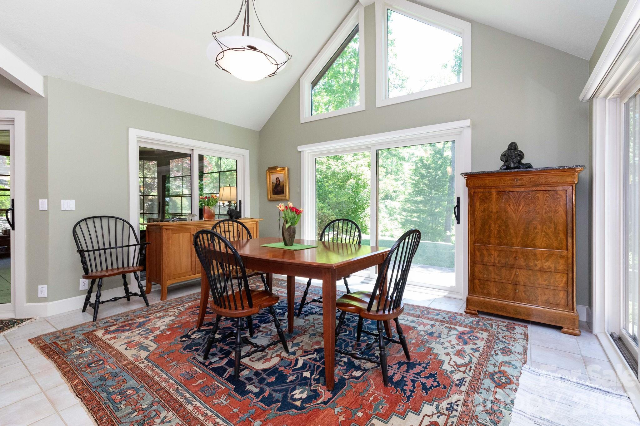 29 Gardner Lane — Asheville