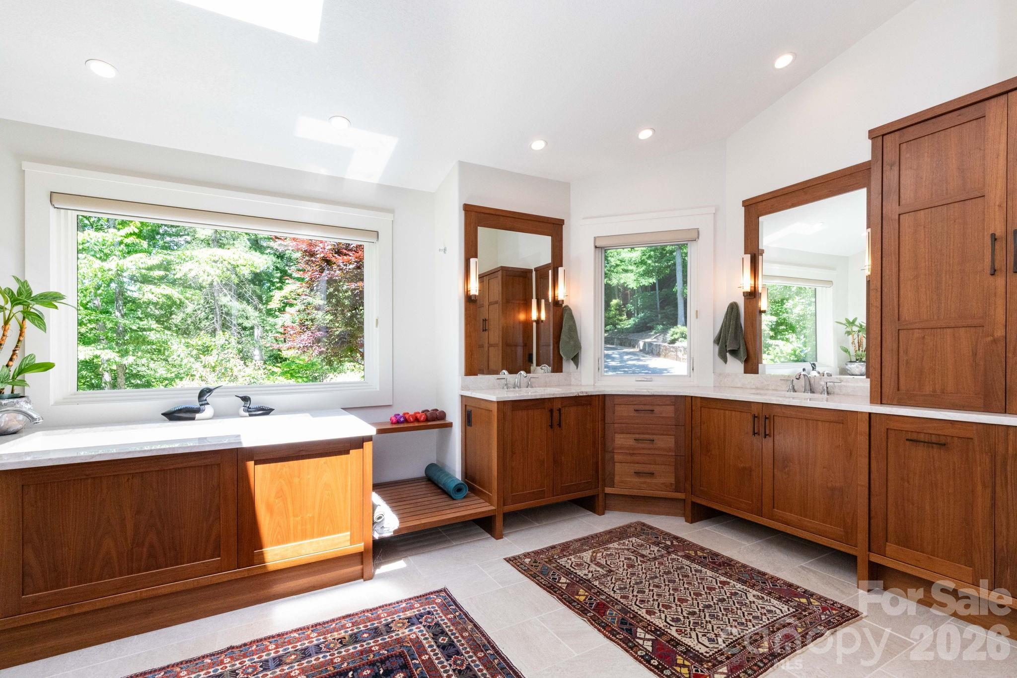 29 Gardner Lane — Asheville