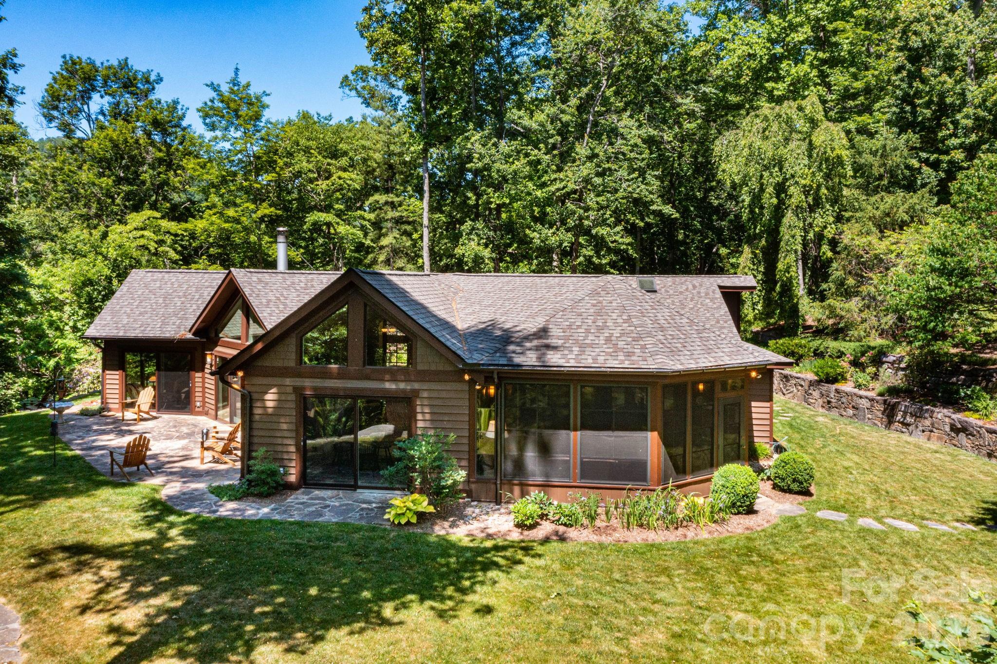 29 Gardner Lane — Asheville
