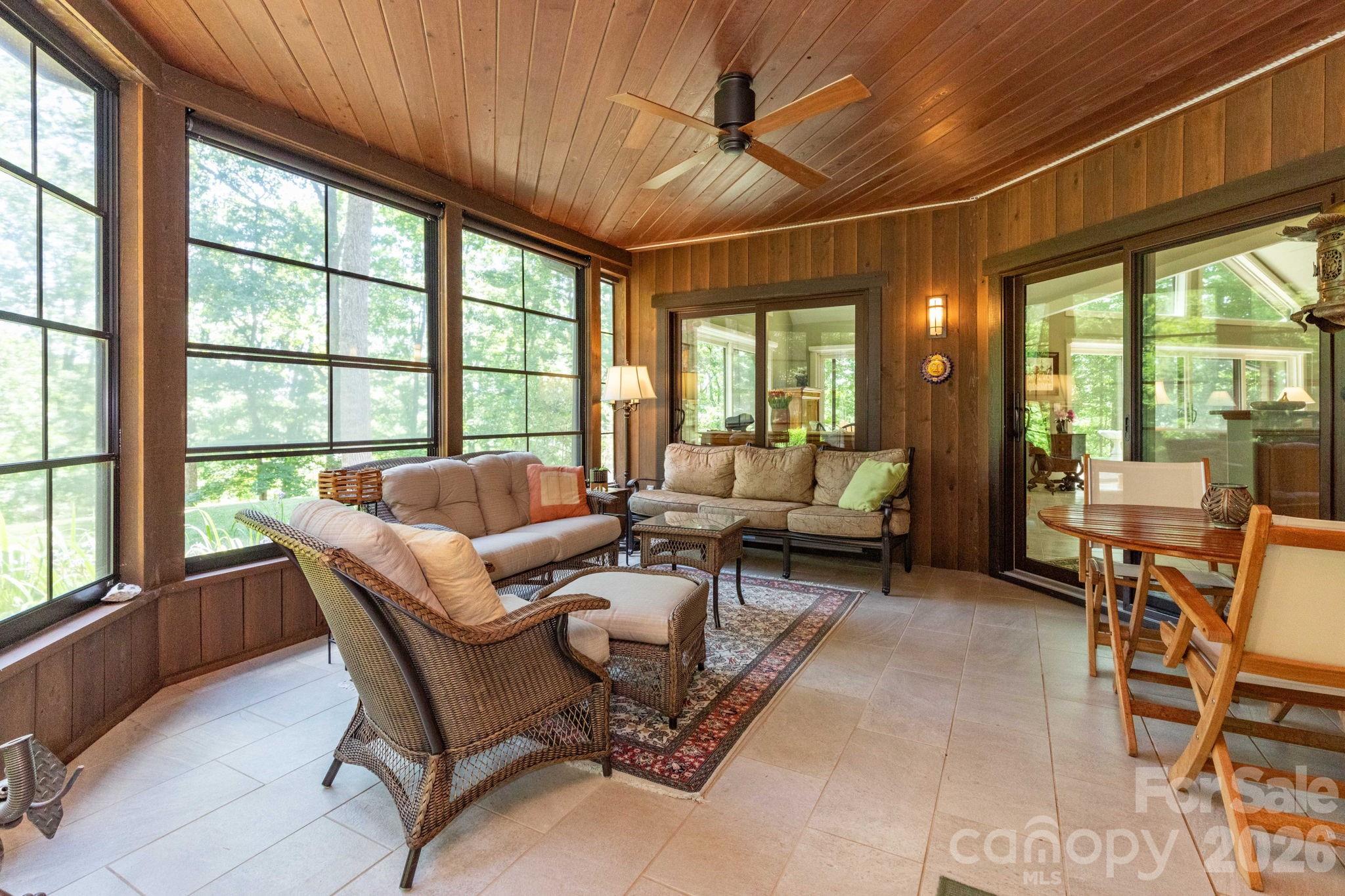 29 Gardner Lane — Asheville