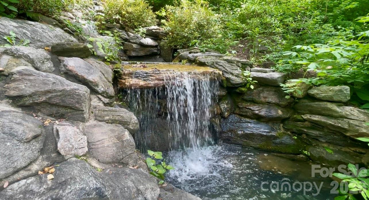 29 Gardner Lane — Asheville