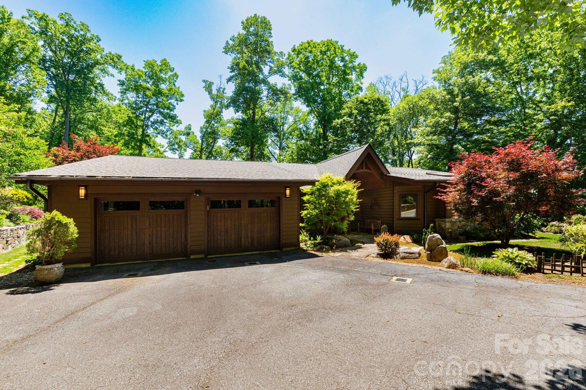 29 Gardner Lane — Asheville