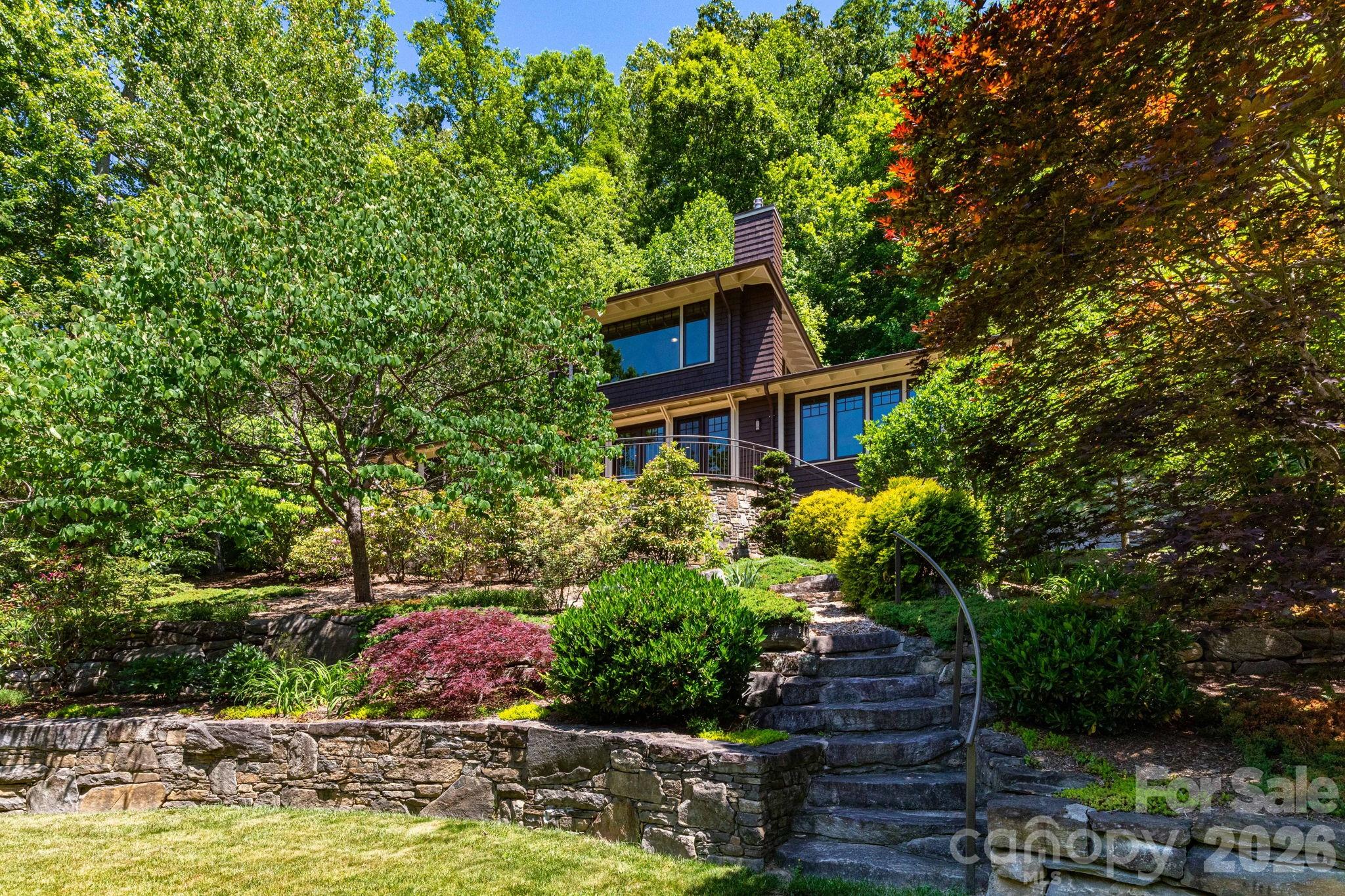 29 Gardner Lane — Asheville