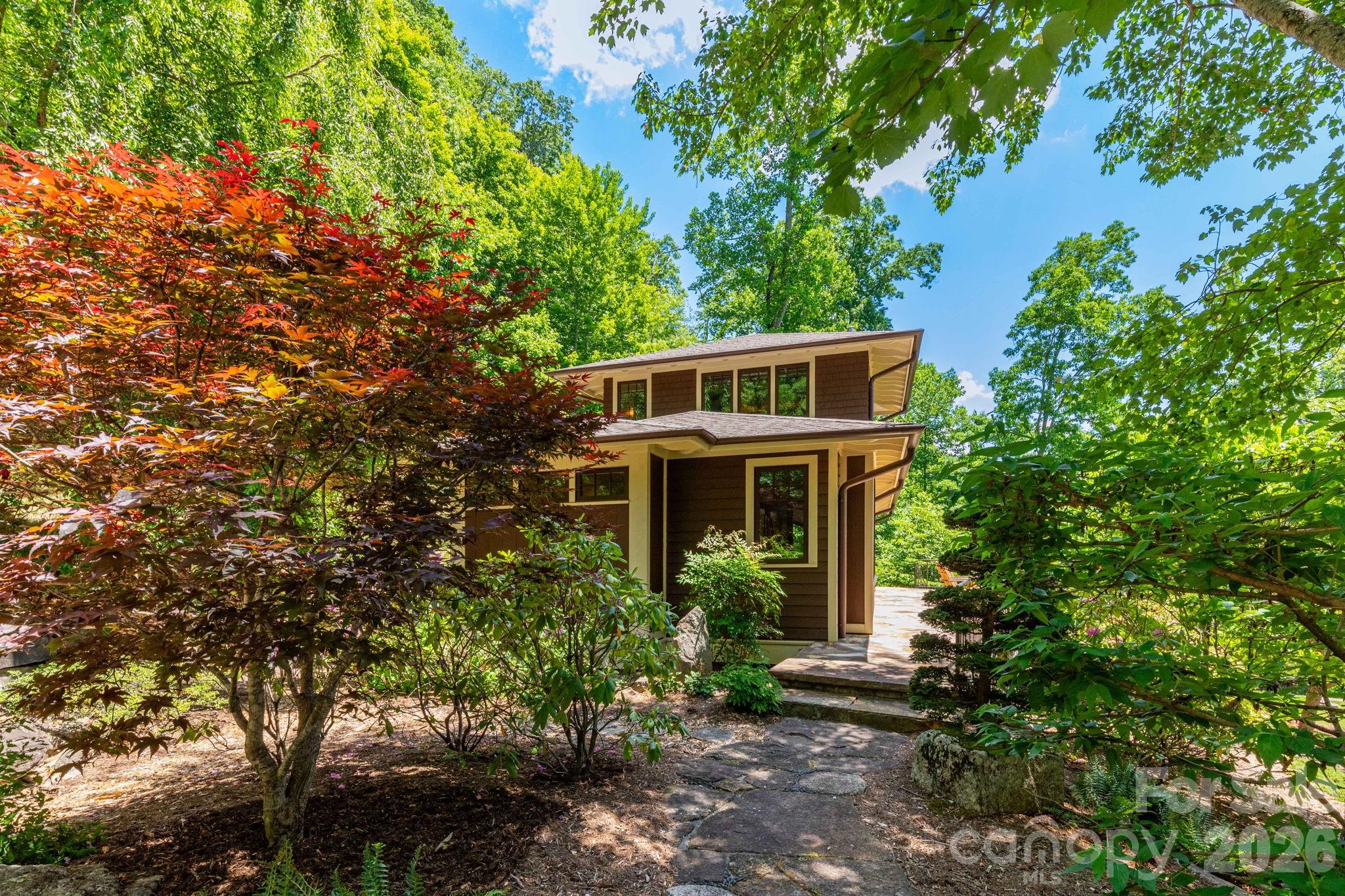 29 Gardner Lane — Asheville