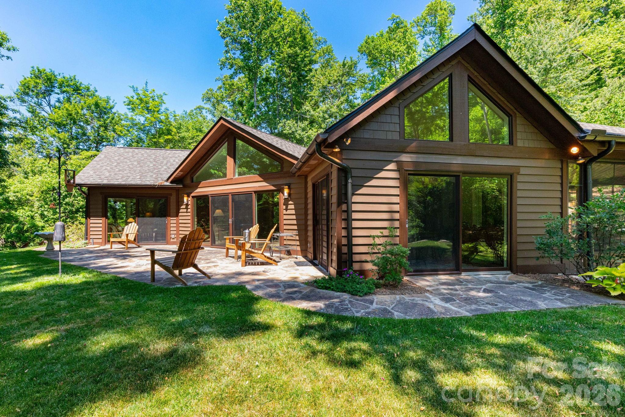 29 Gardner Lane — Asheville