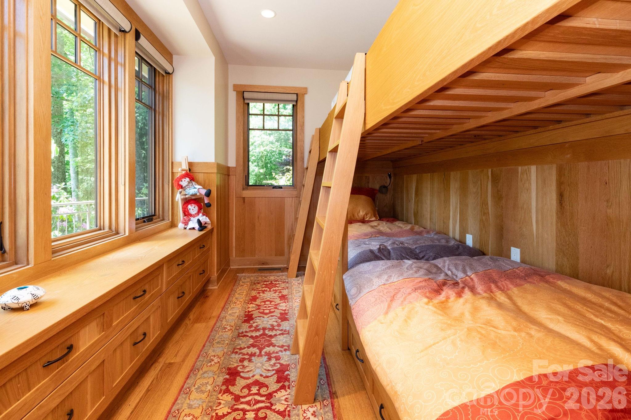 29 Gardner Lane — Asheville