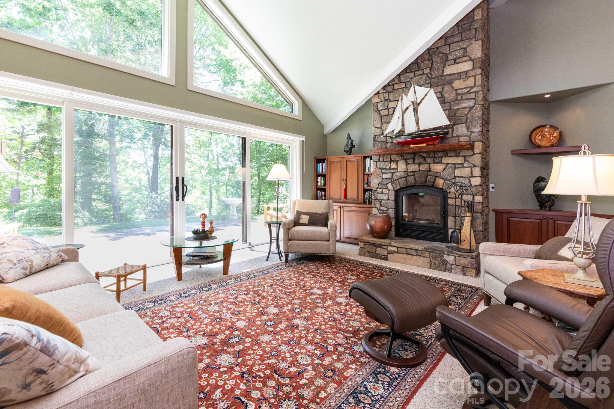 29 Gardner Lane — Asheville