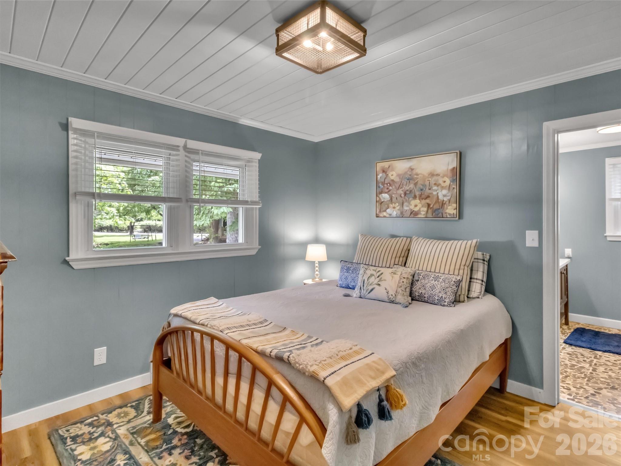 221 Moody Farm Road — Maggie Valley