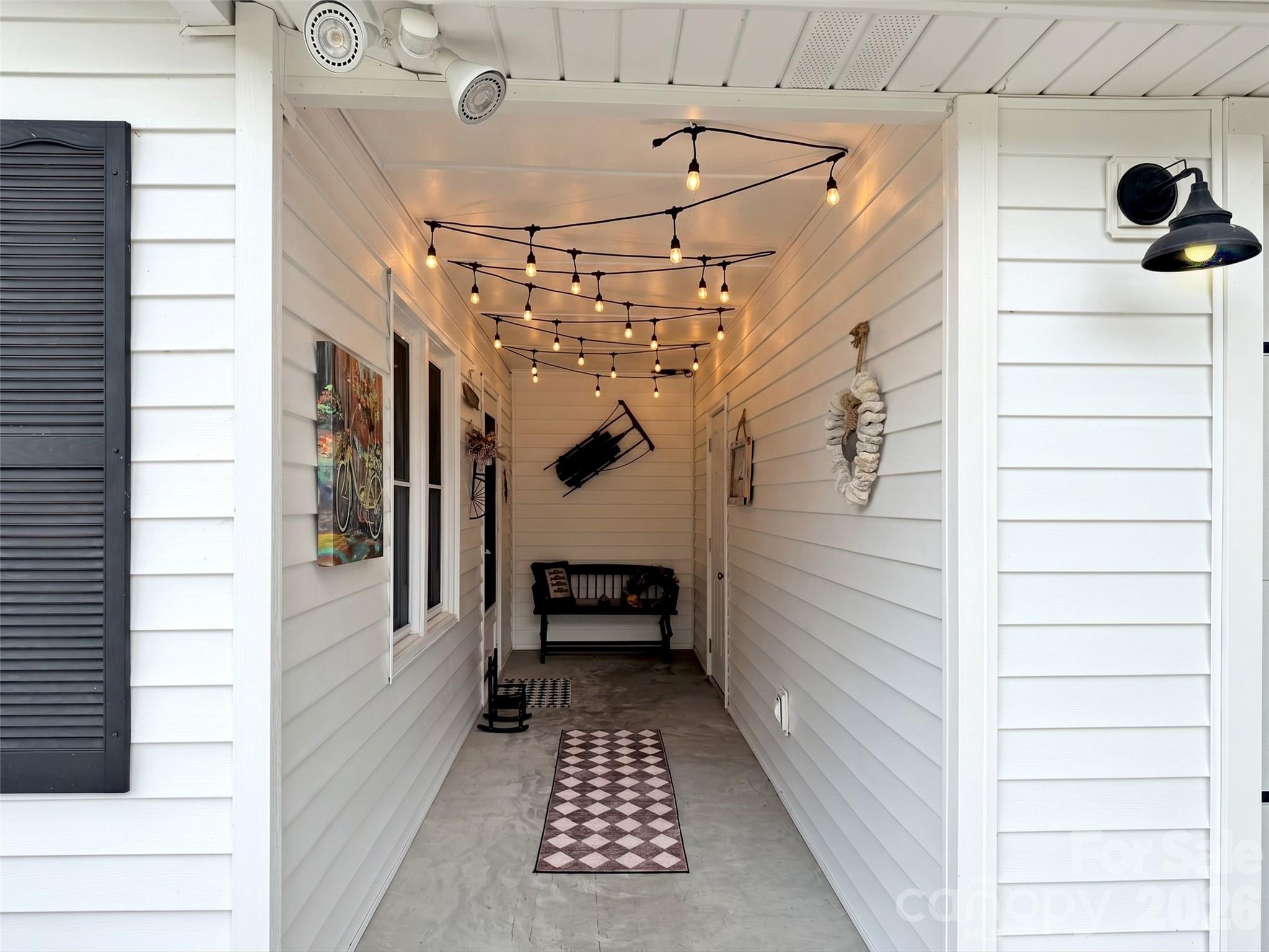 221 Moody Farm Road — Maggie Valley