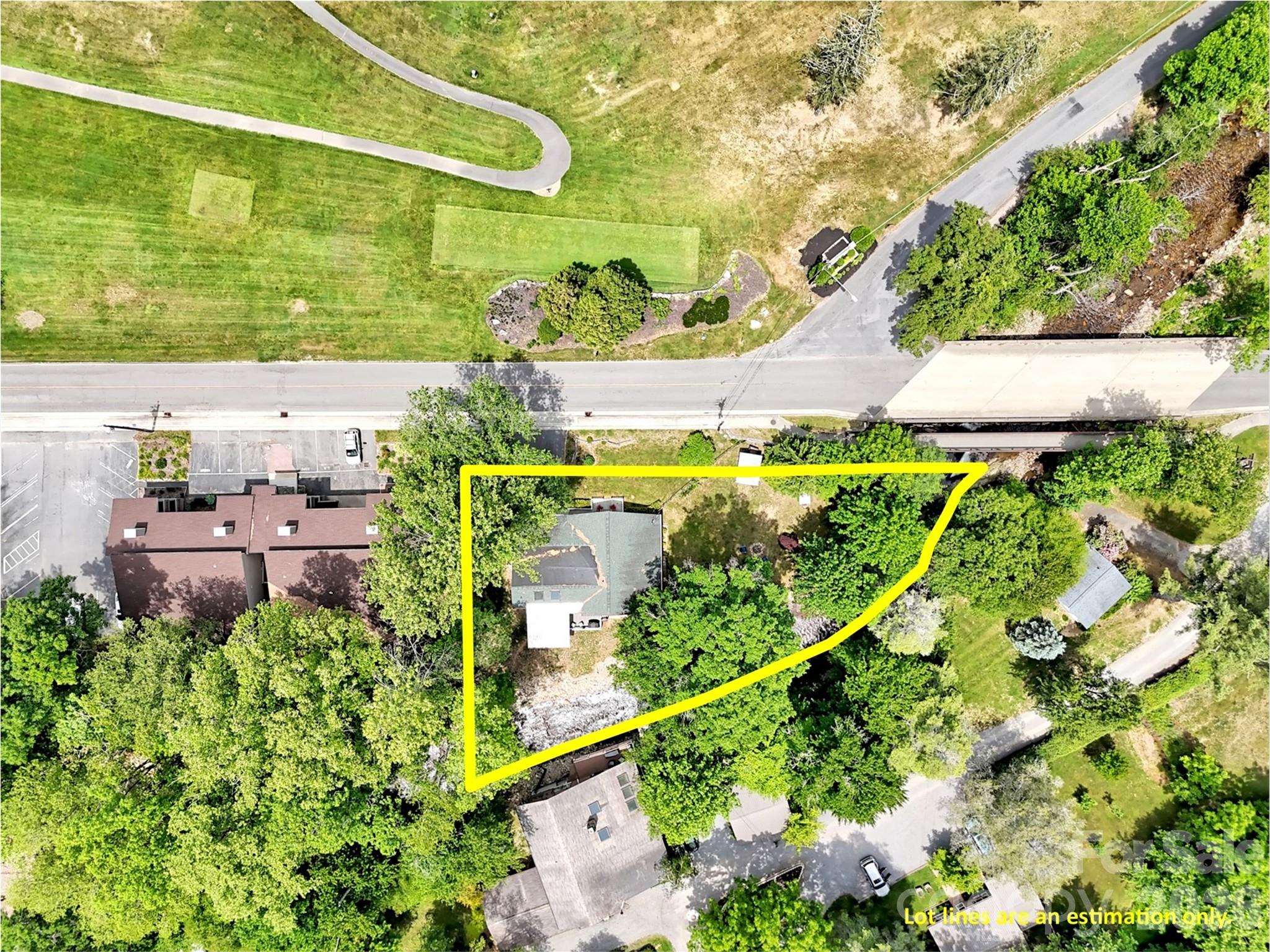 221 Moody Farm Road — Maggie Valley