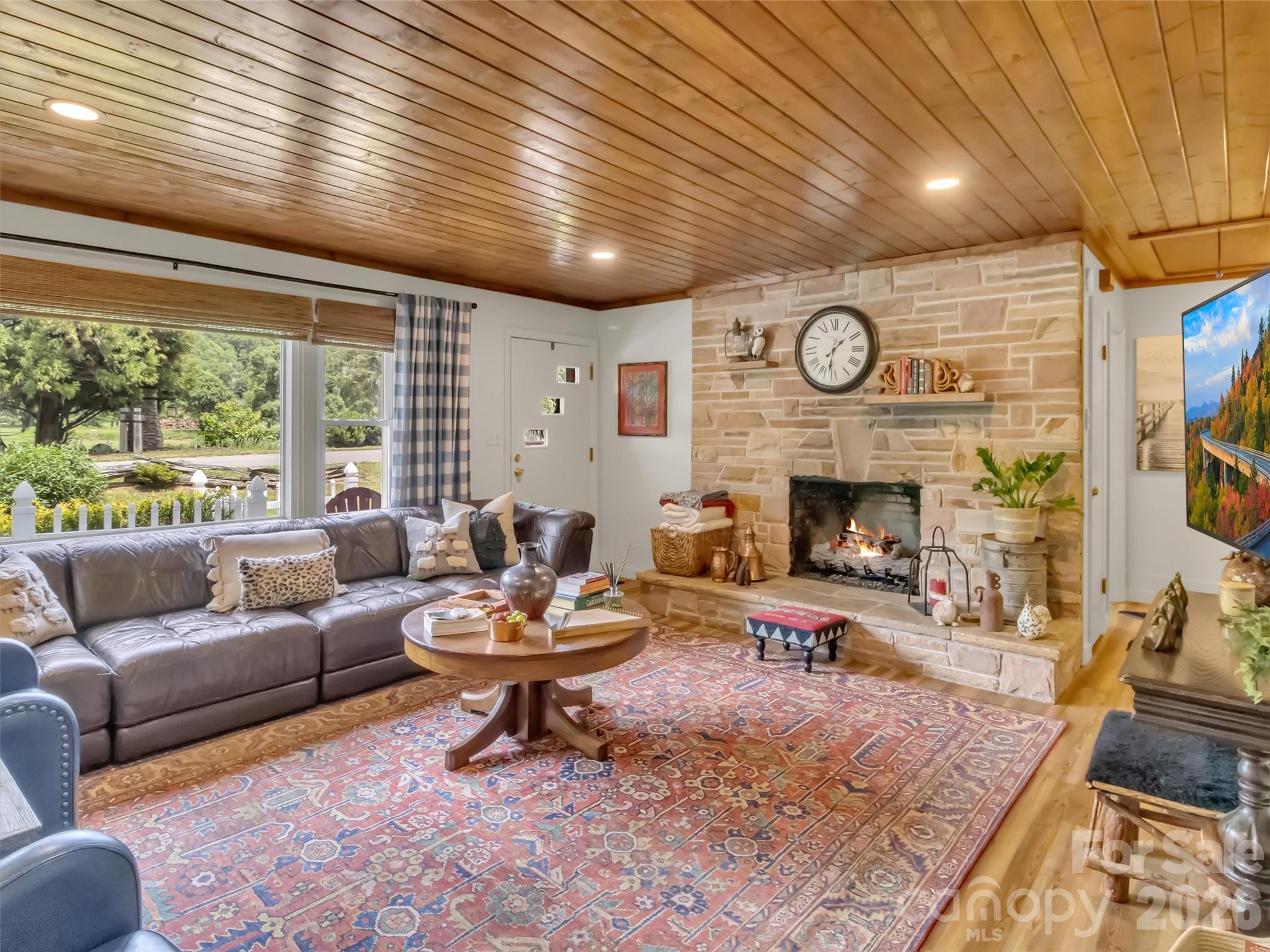 221 Moody Farm Road — Maggie Valley