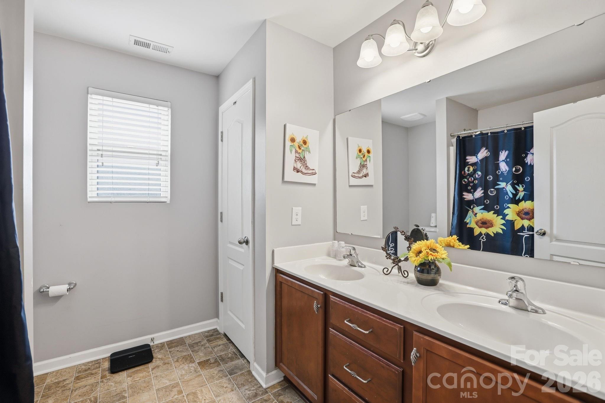 14525 Glenduff Place — Charlotte