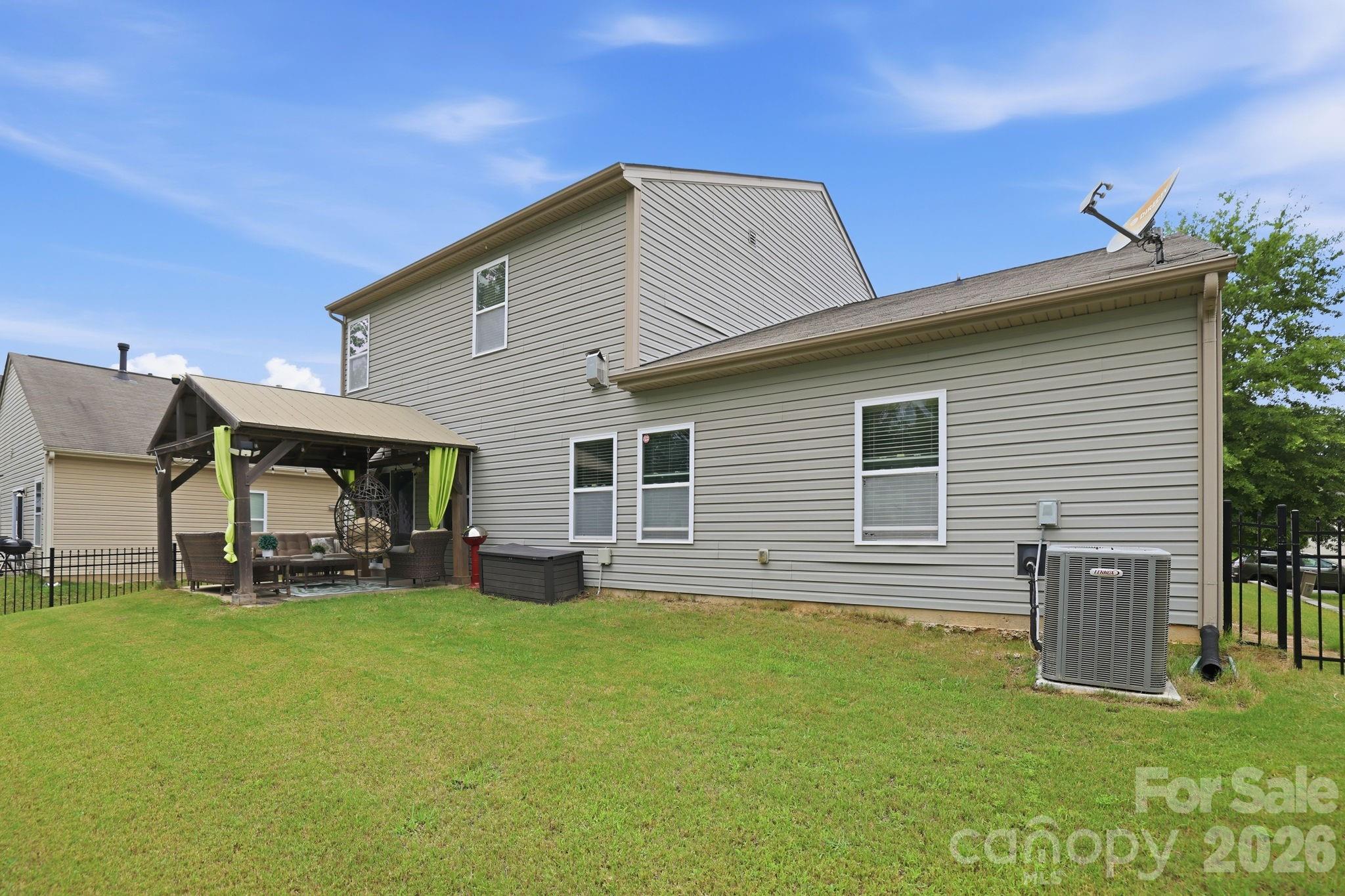 14525 Glenduff Place — Charlotte