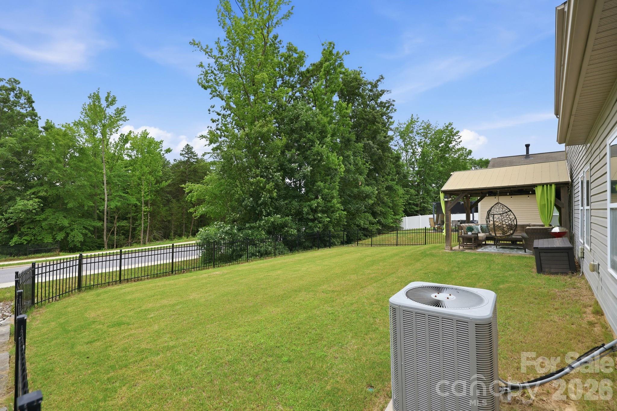 14525 Glenduff Place — Charlotte