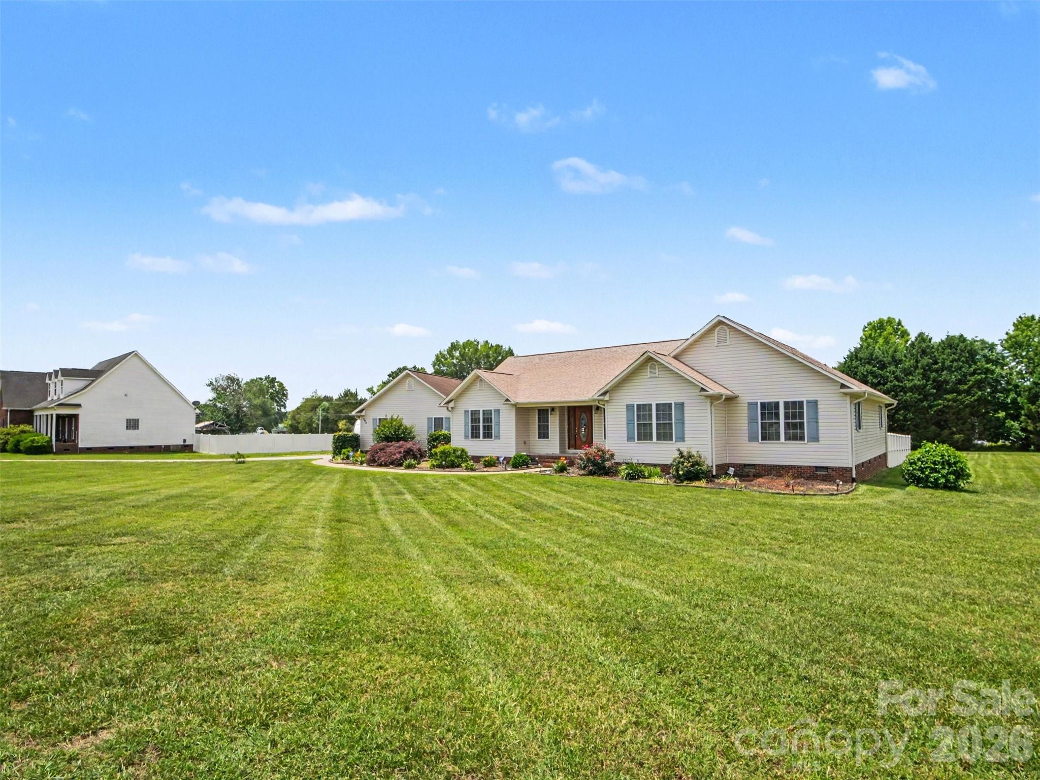 290 Deal Estate Drive — China Grove