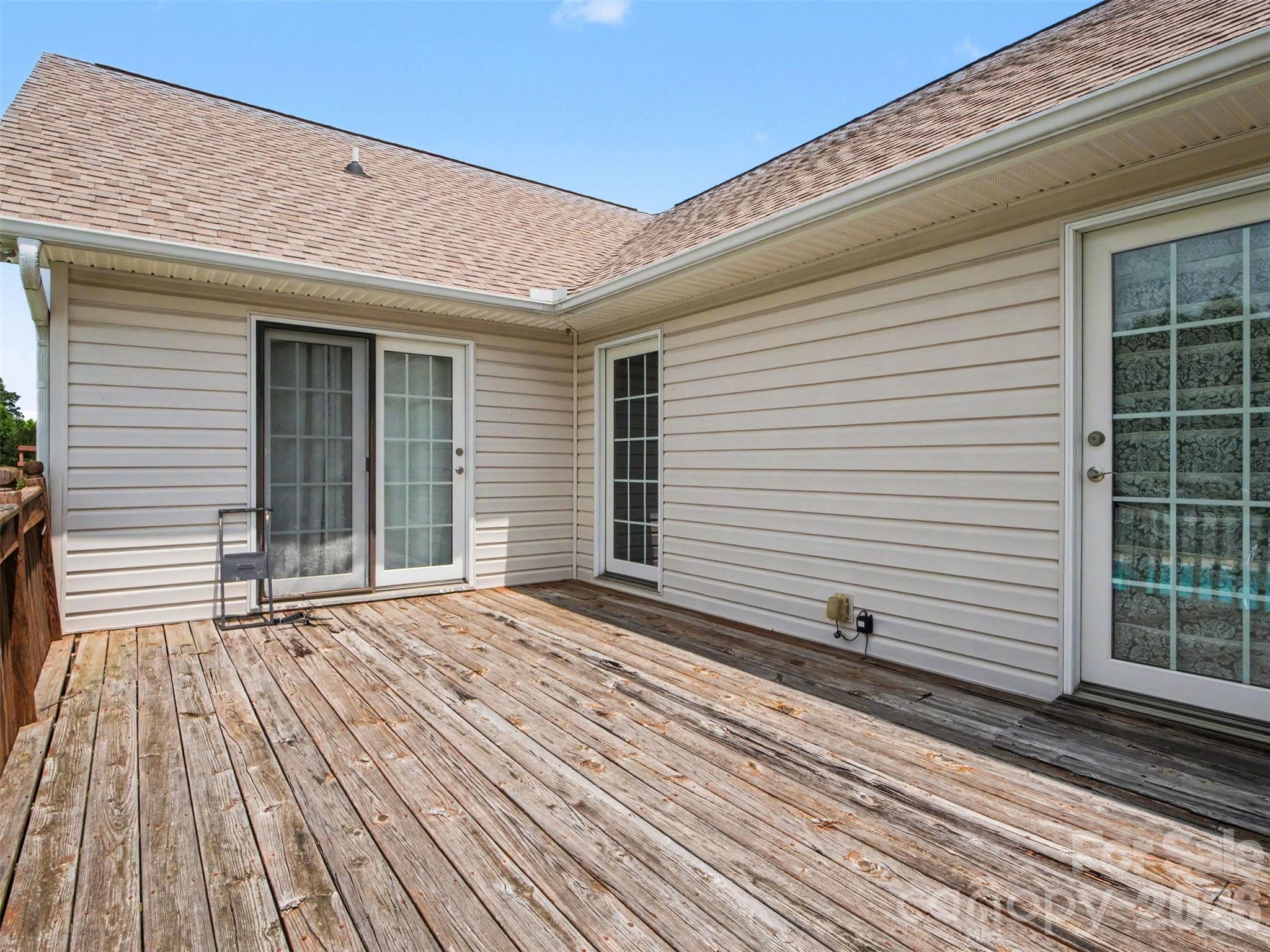 290 Deal Estate Drive — China Grove