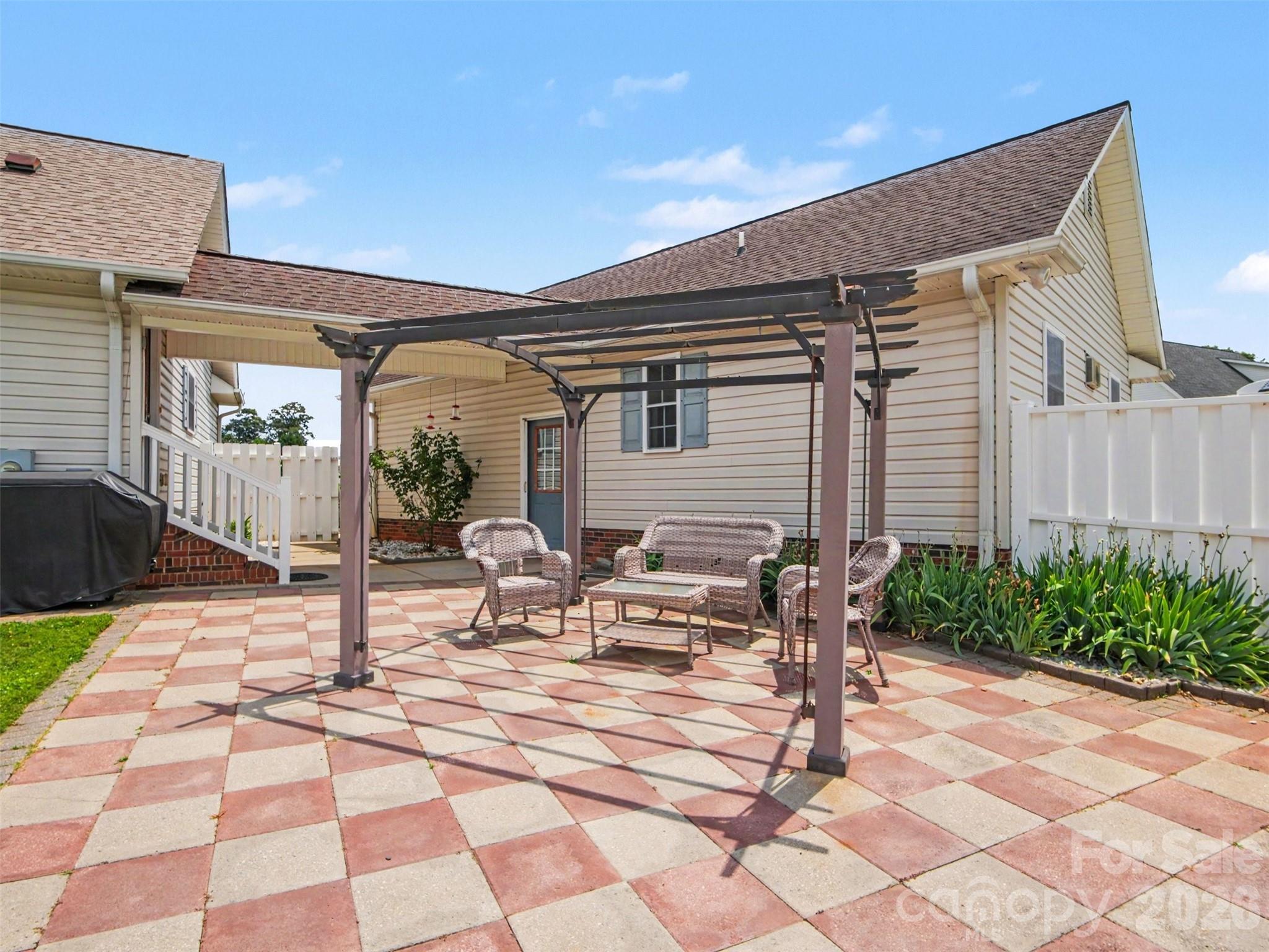 290 Deal Estate Drive — China Grove