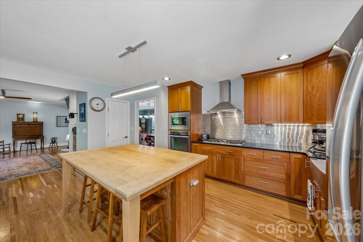 409 Whitestone Road — Charlotte
