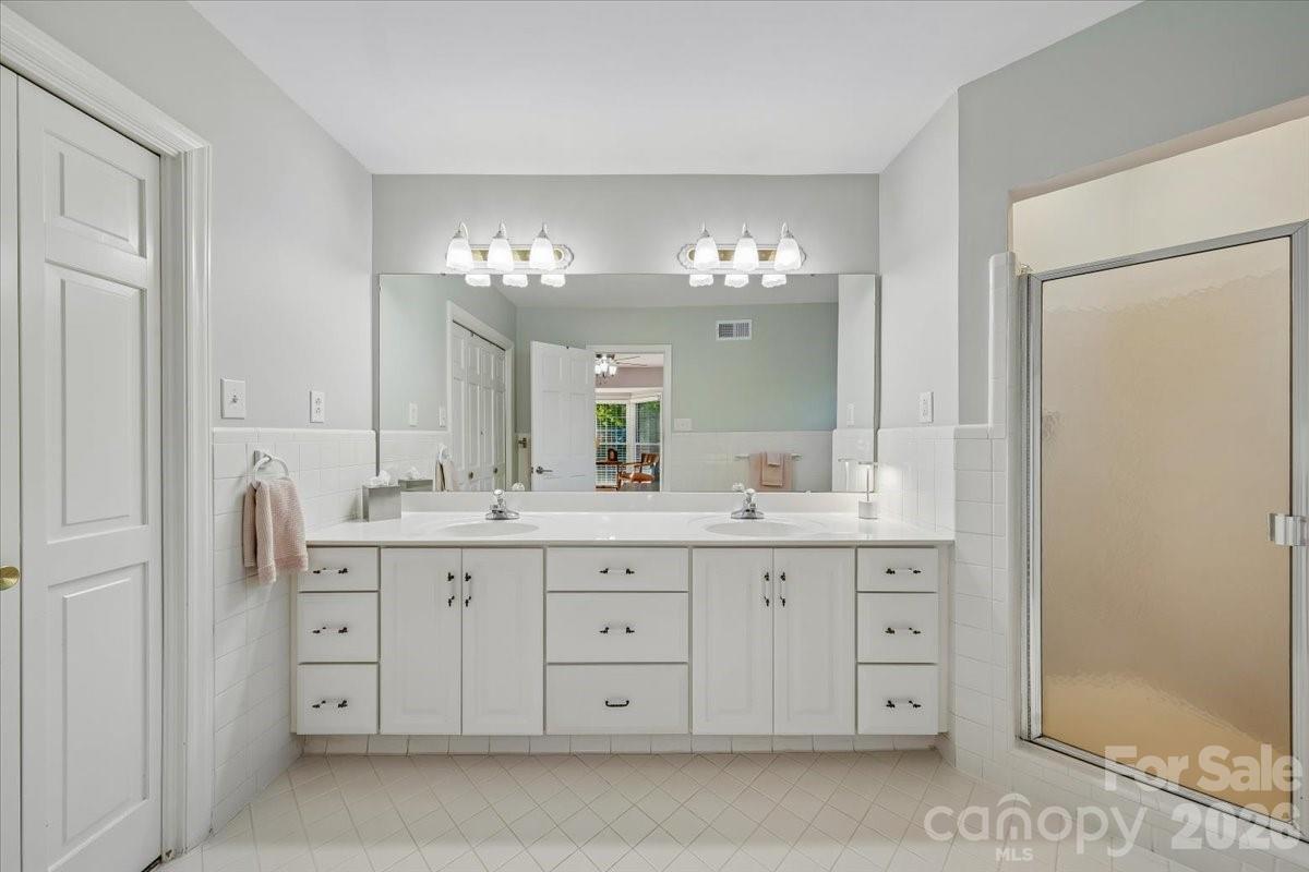 409 Whitestone Road — Charlotte