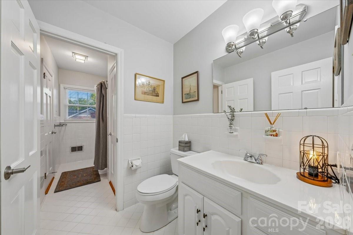 409 Whitestone Road — Charlotte