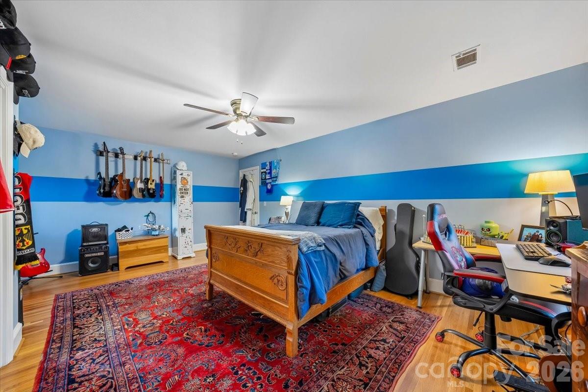 409 Whitestone Road — Charlotte
