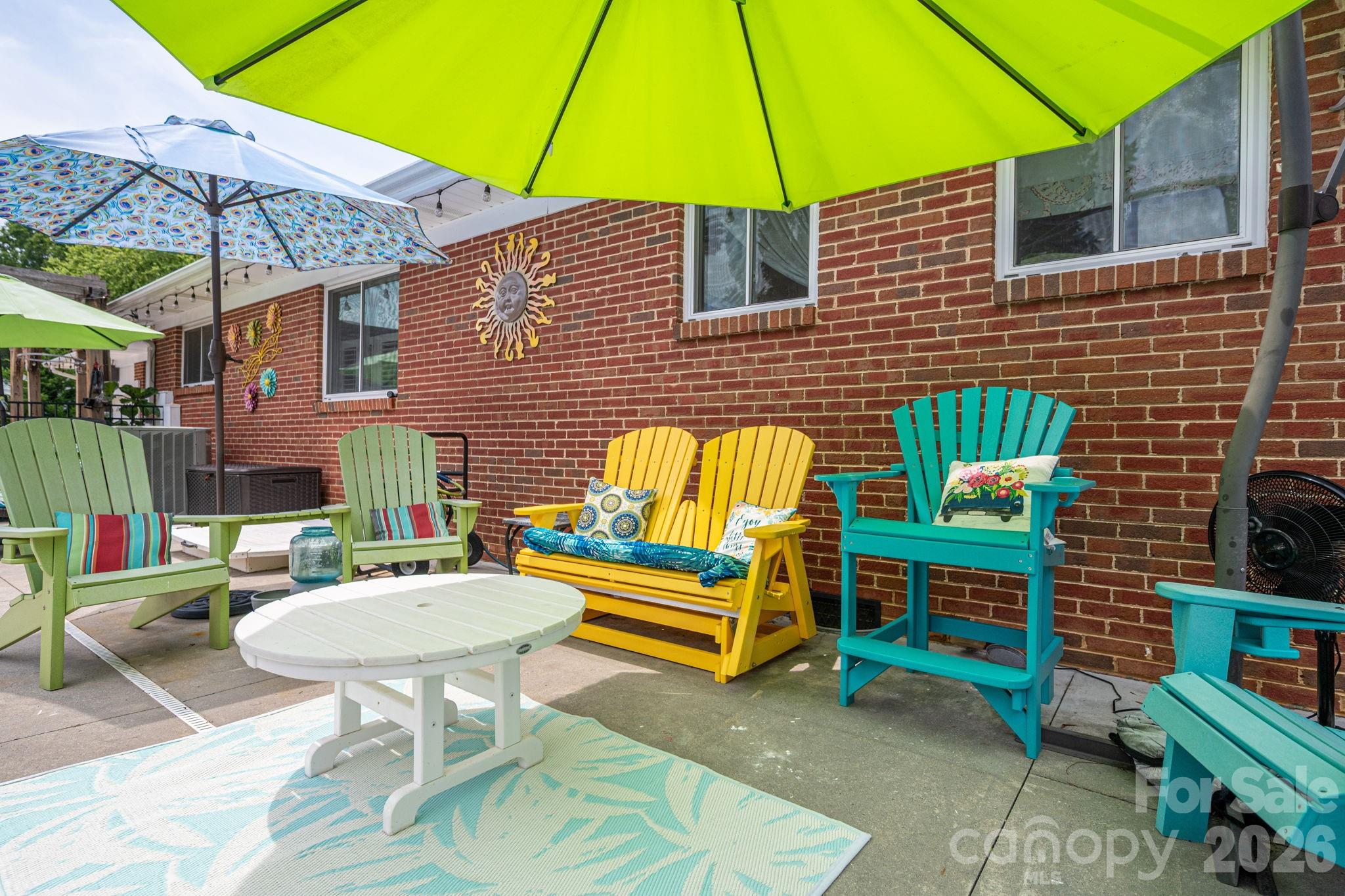 403 W Old Post Road — Cherryville