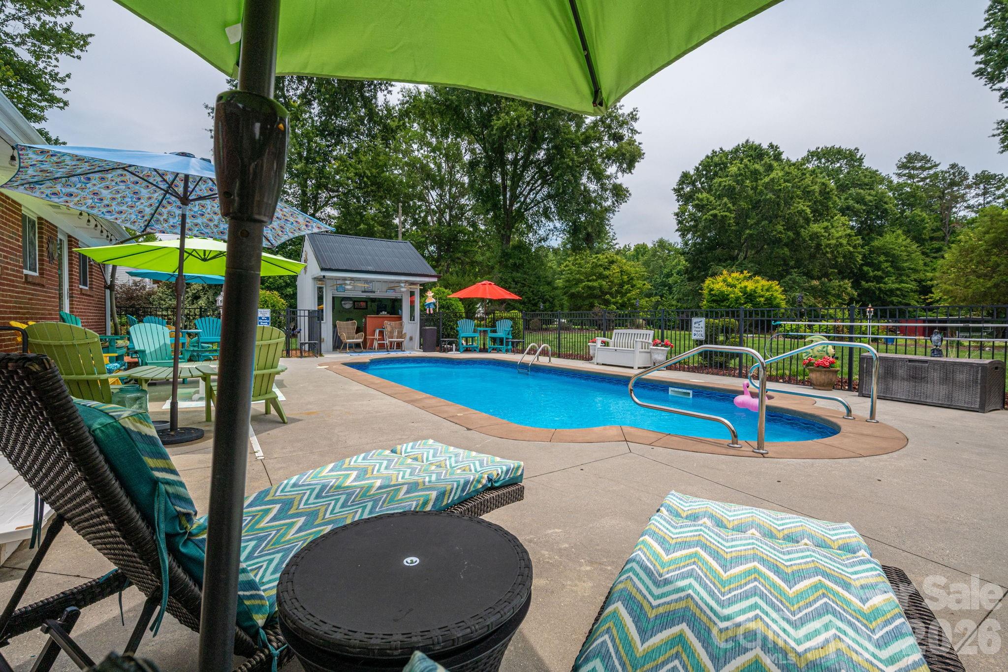 403 W Old Post Road — Cherryville