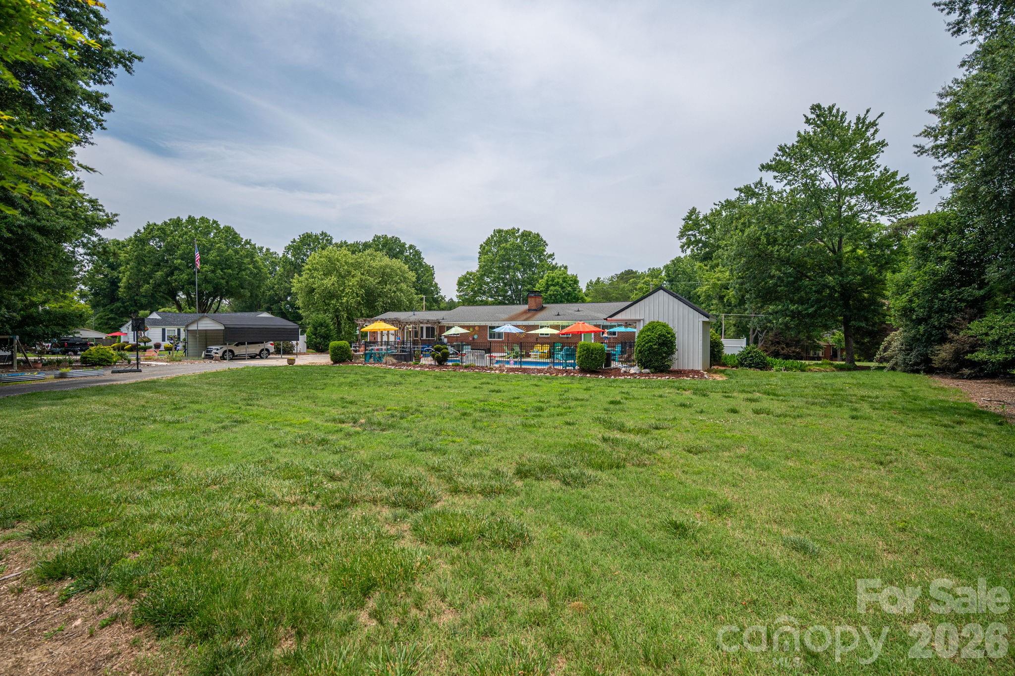 403 W Old Post Road — Cherryville