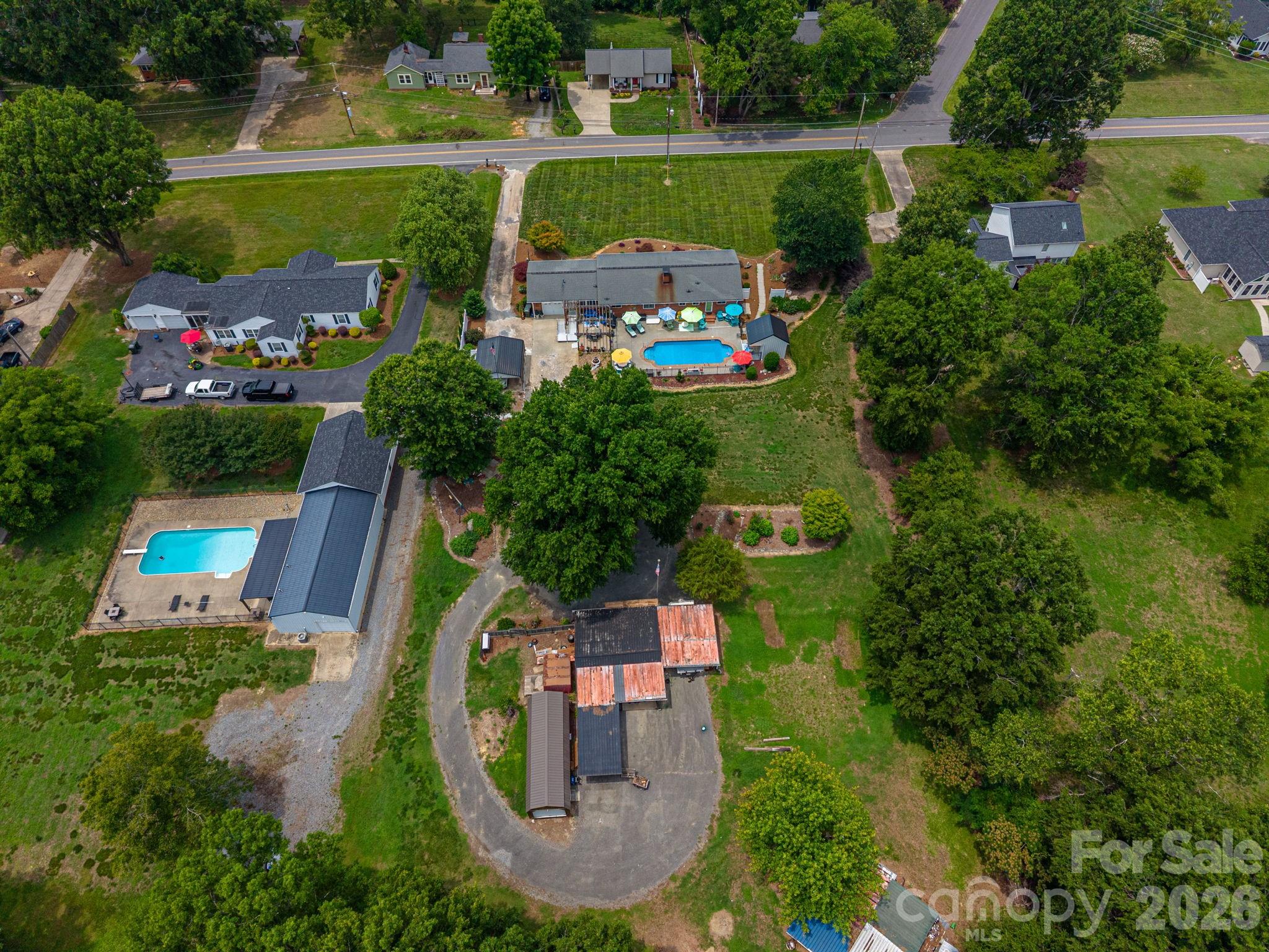 403 W Old Post Road — Cherryville
