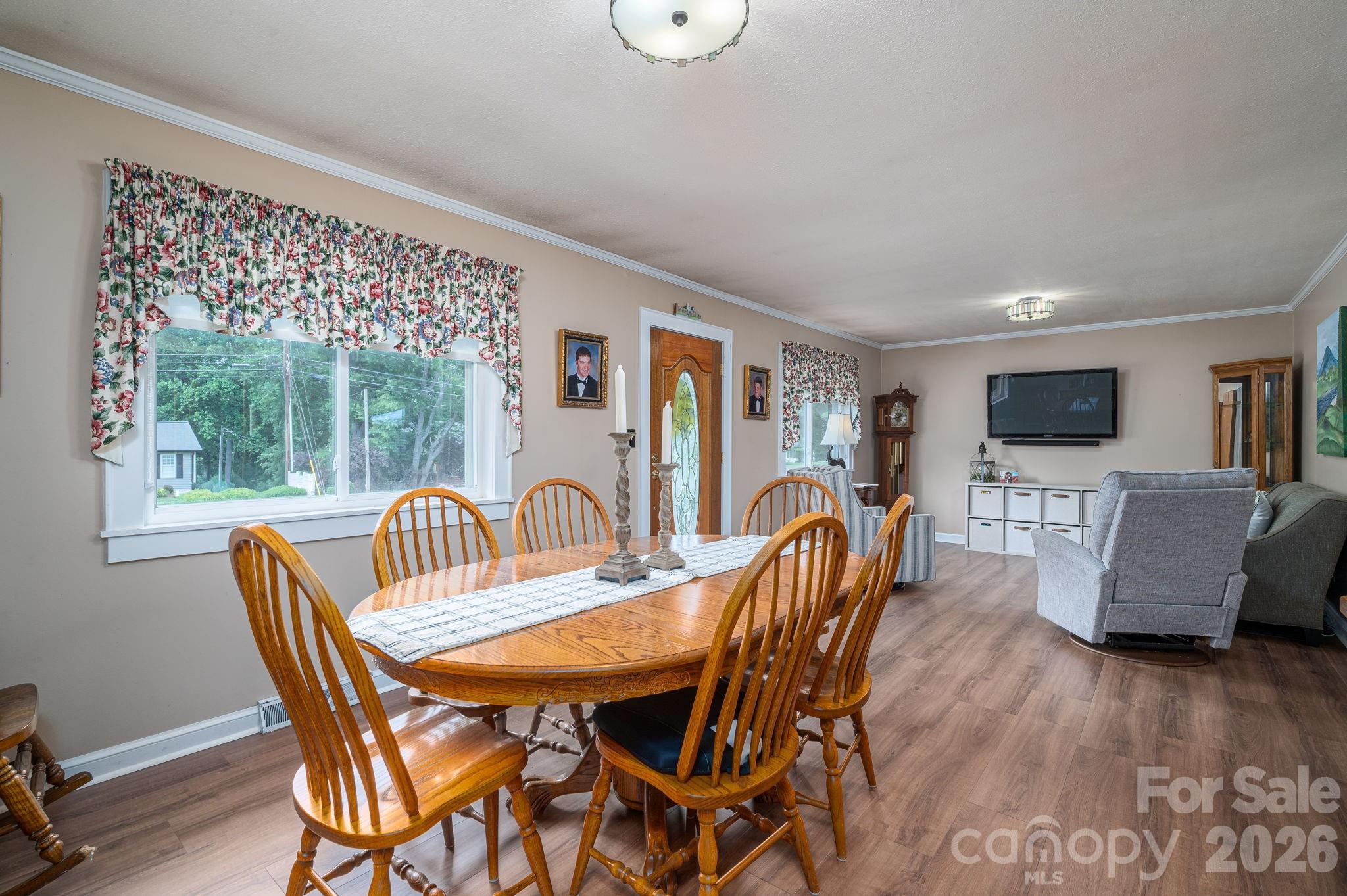 403 W Old Post Road — Cherryville