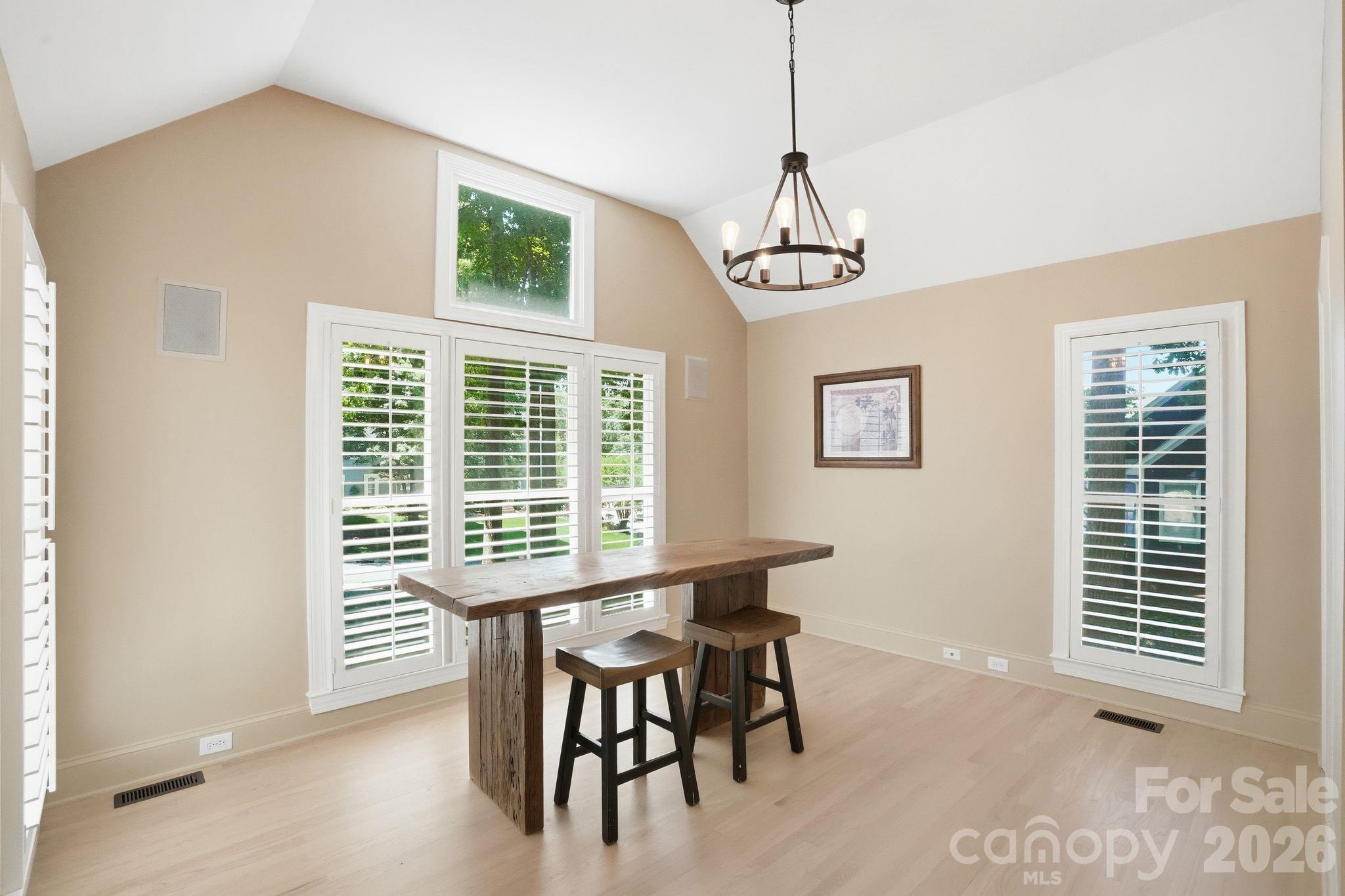 8916 Oxfordshire Court — Huntersville