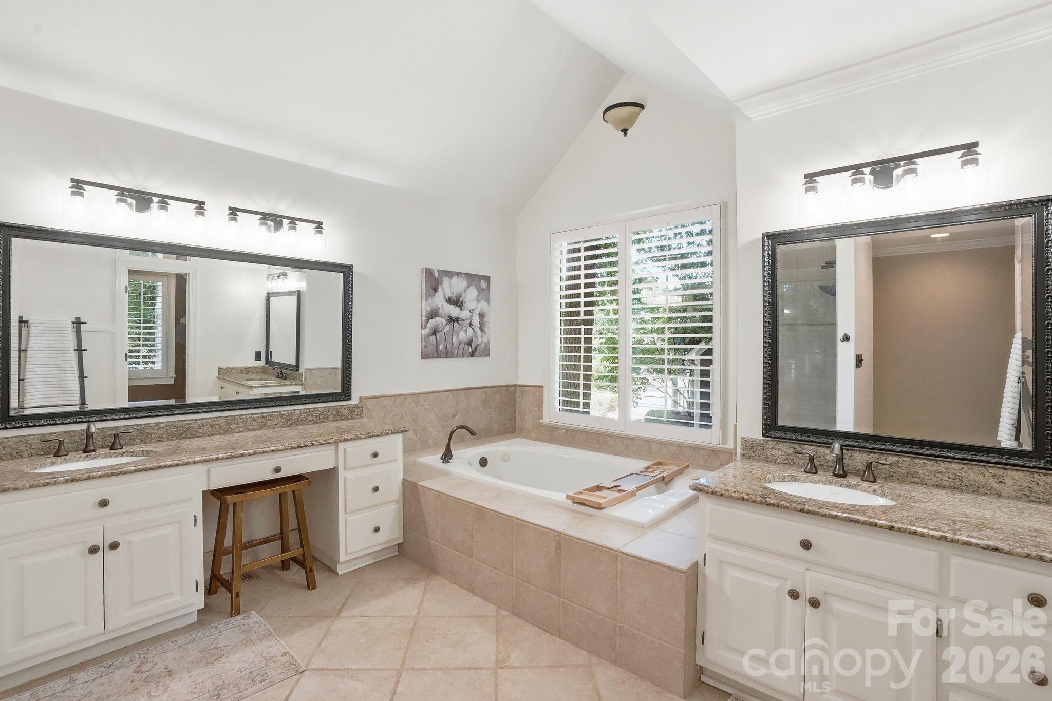 8916 Oxfordshire Court — Huntersville