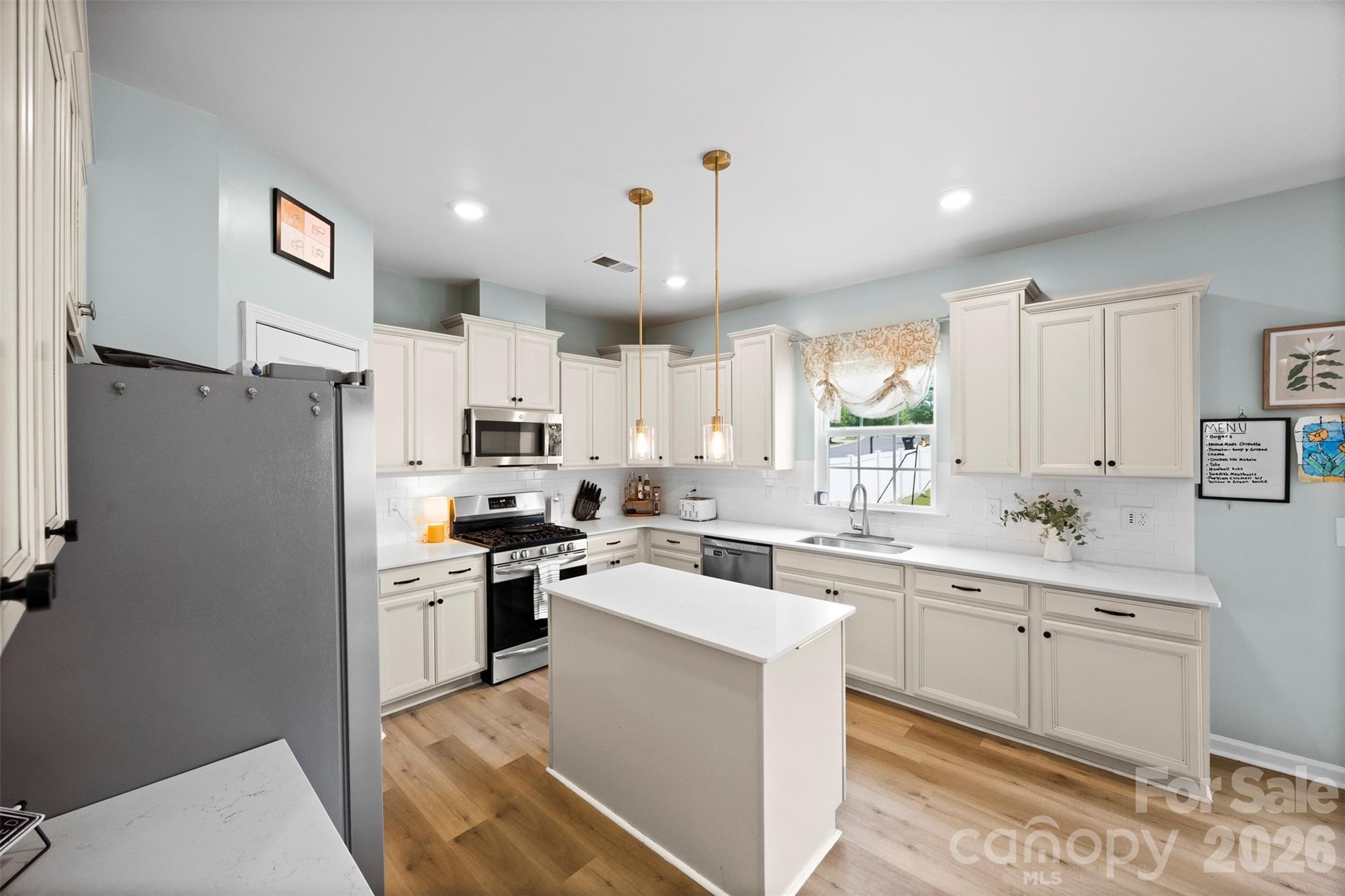 1742 Loggerhead Drive — Lancaster